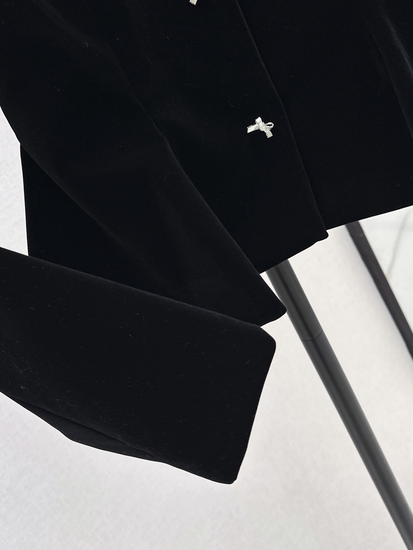 CD 26fw cropped velvet jacket