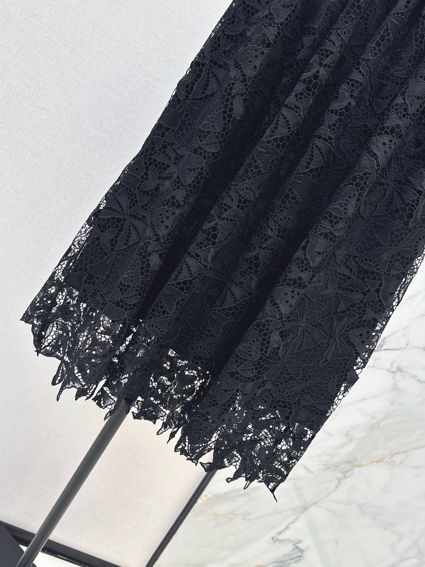 CD 26ss hollow bow embroidery skirt