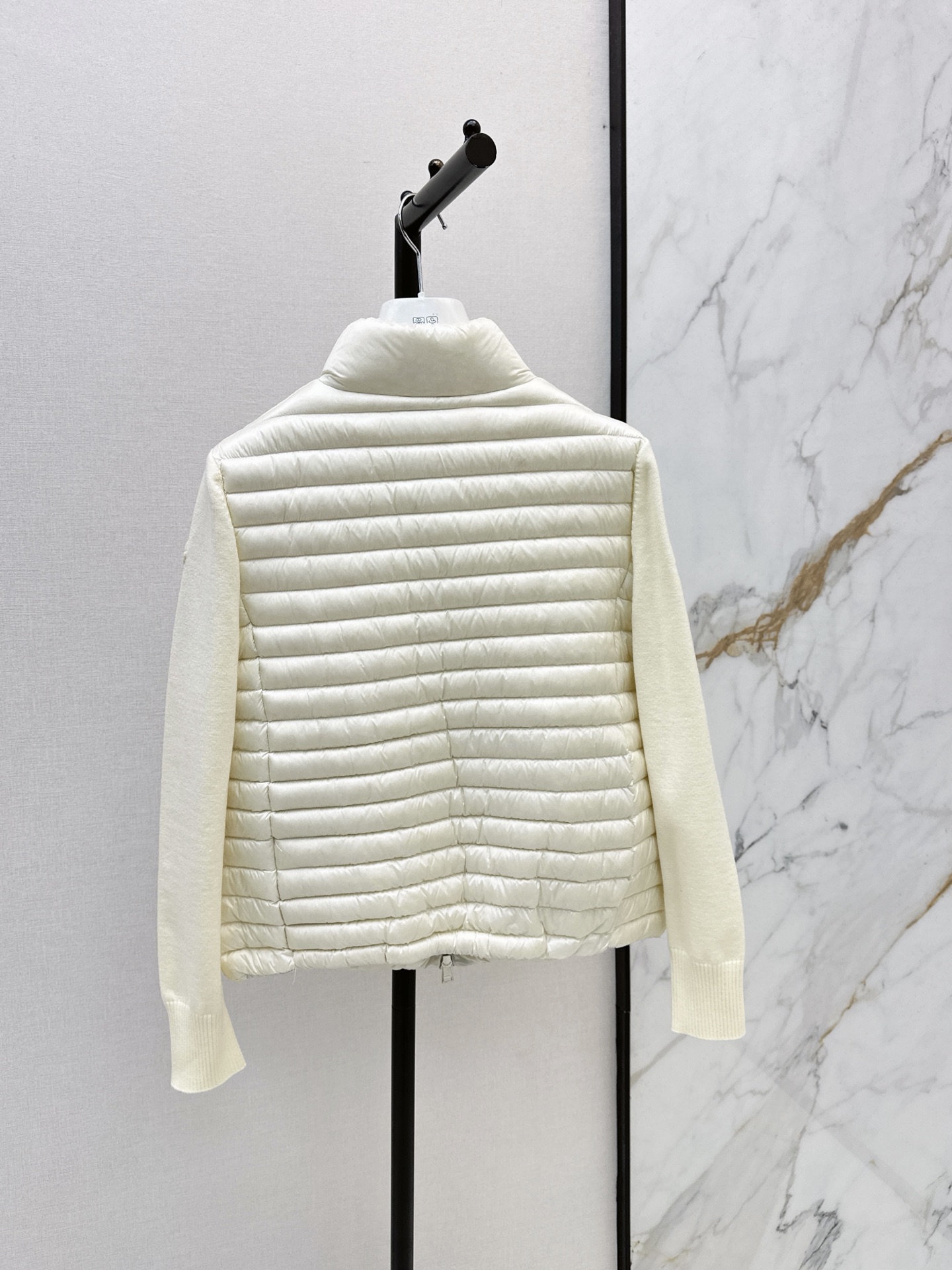 Monc 26fw cropped down jacket