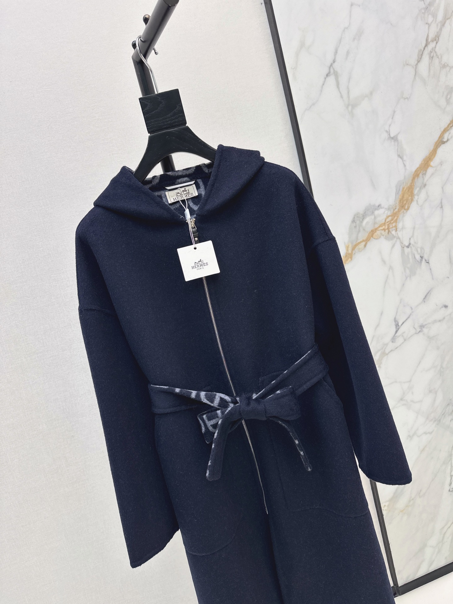 Her 26fw cashmere overcoats