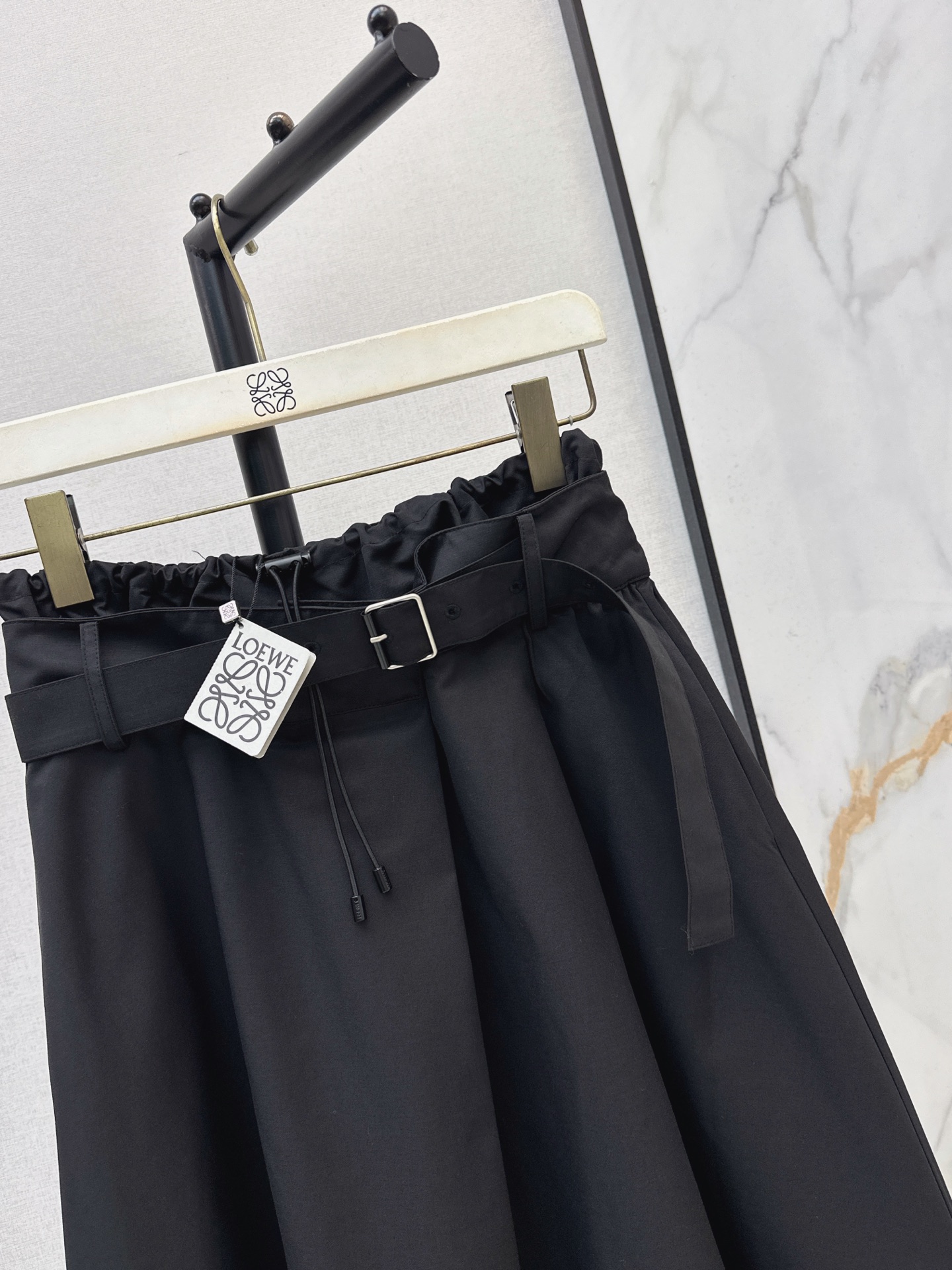 Loe 26fw pleated skirt