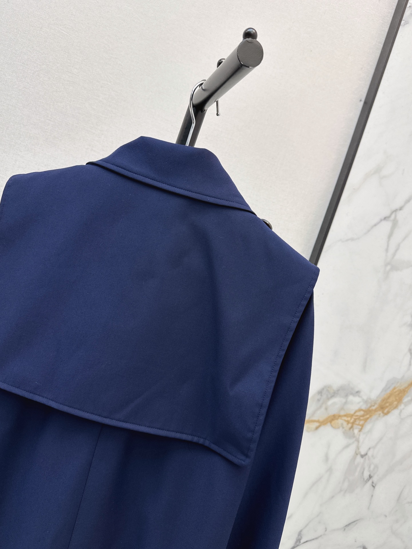 Celi 26fw cropped trench coast
