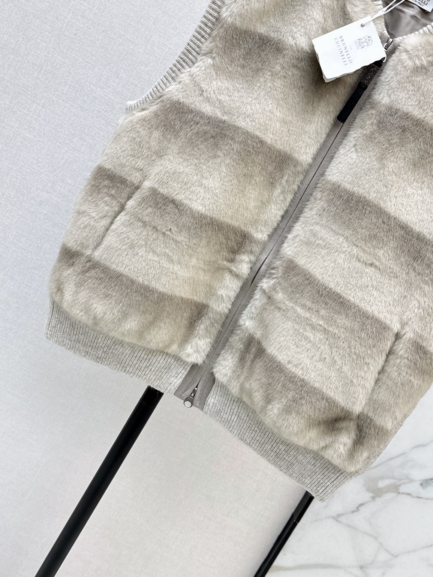 Brun 26fw down vest