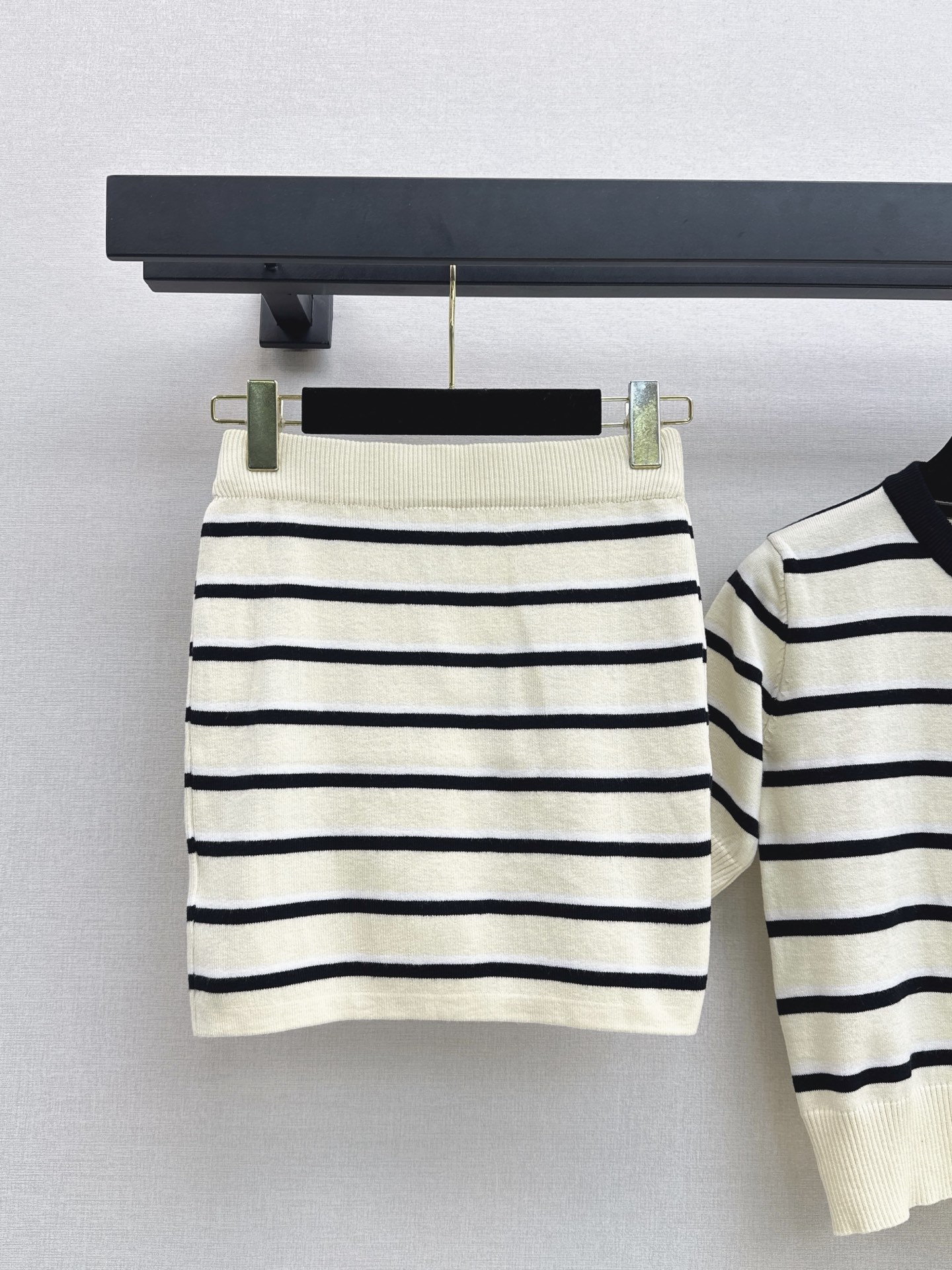 Chan 26fw stripe knit sweater skirt sets