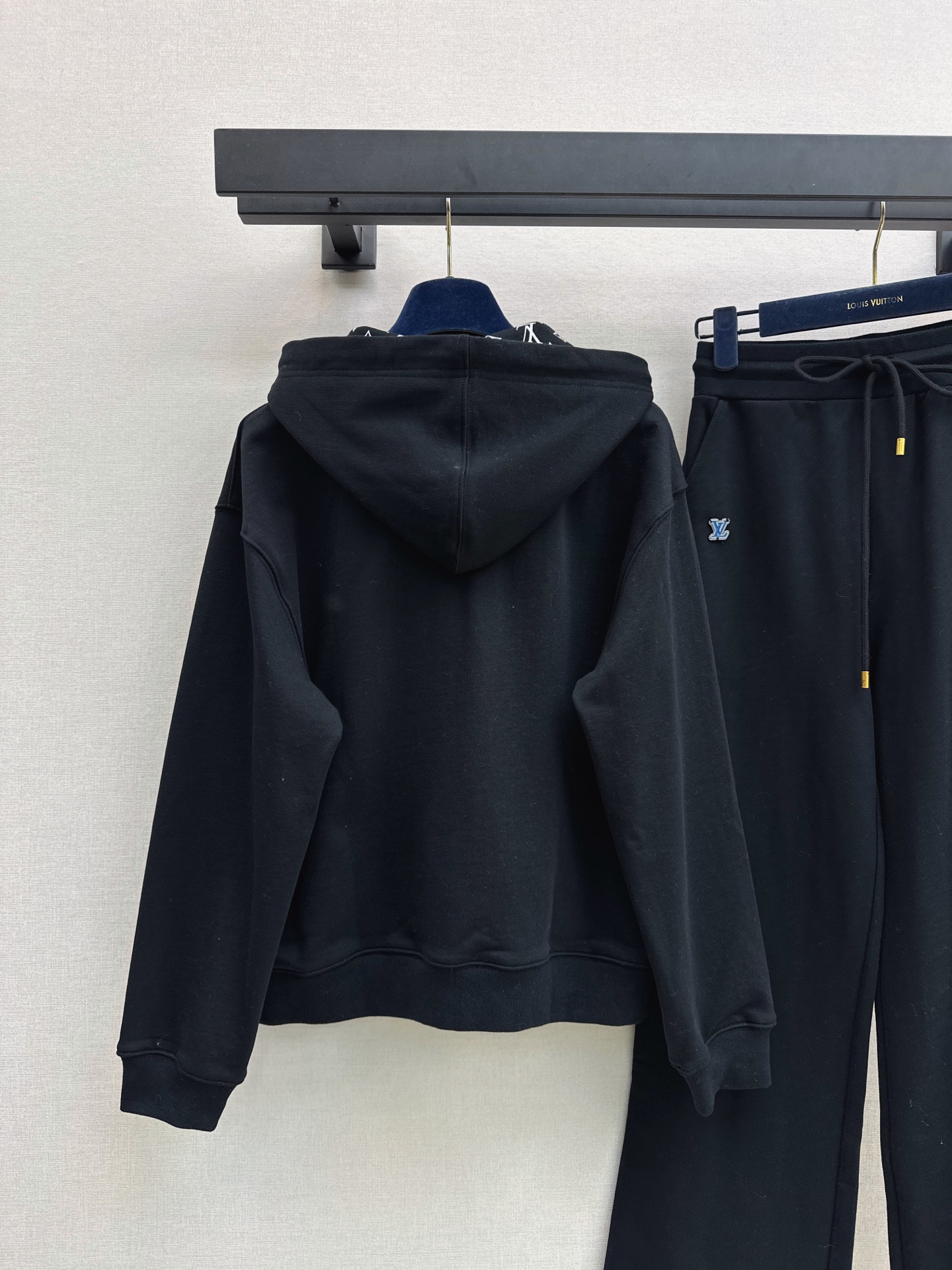 Loui 26fw hooded jacket pant sets