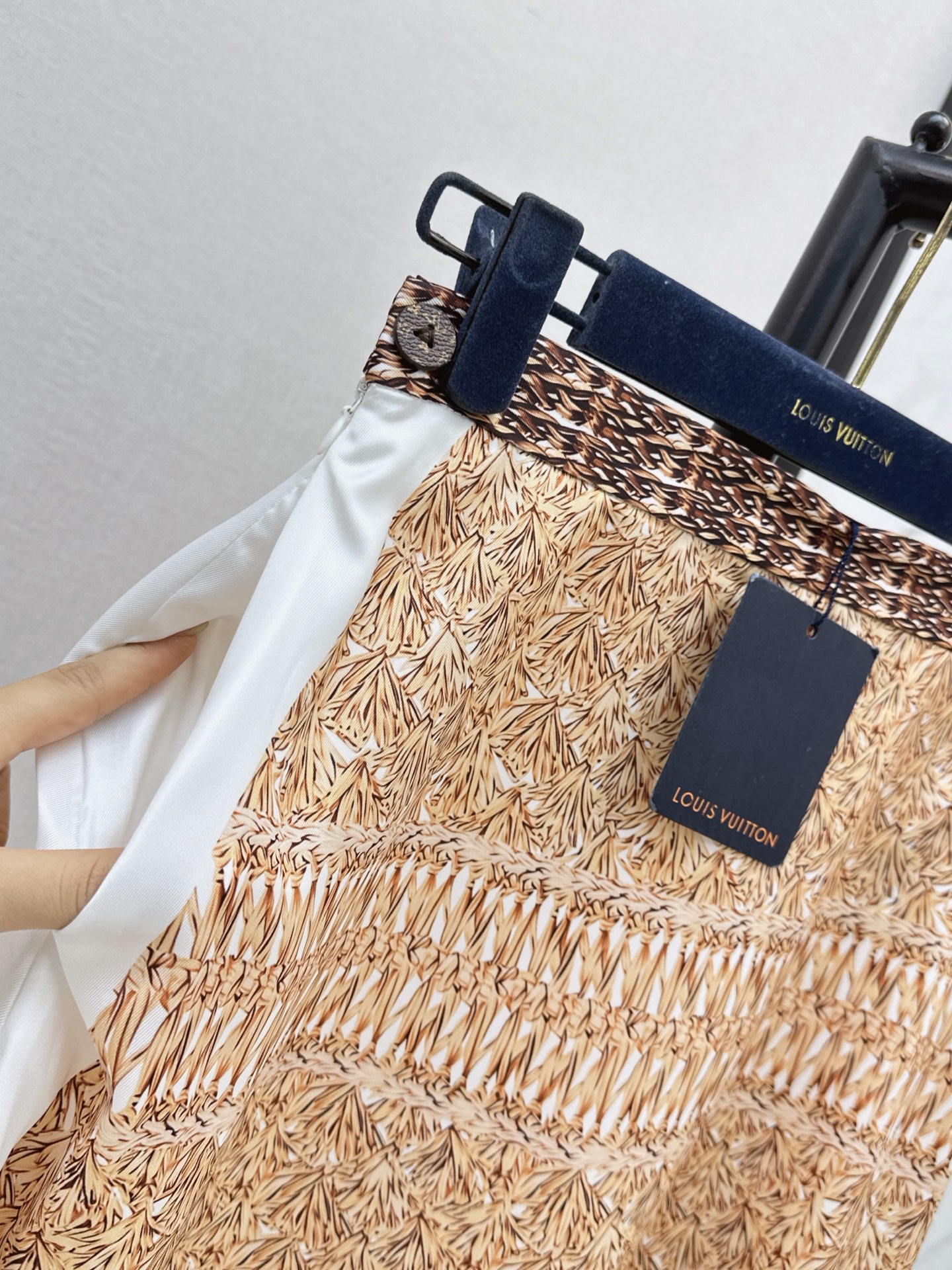 Loui 26fw print skirt