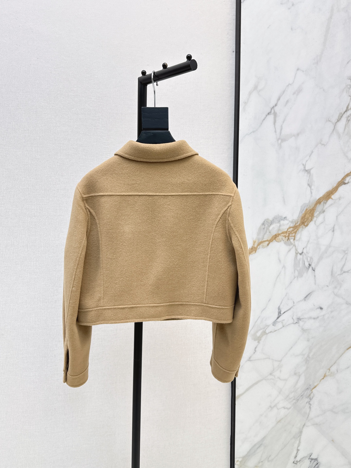 Her 26fw cashmere cropped jacket