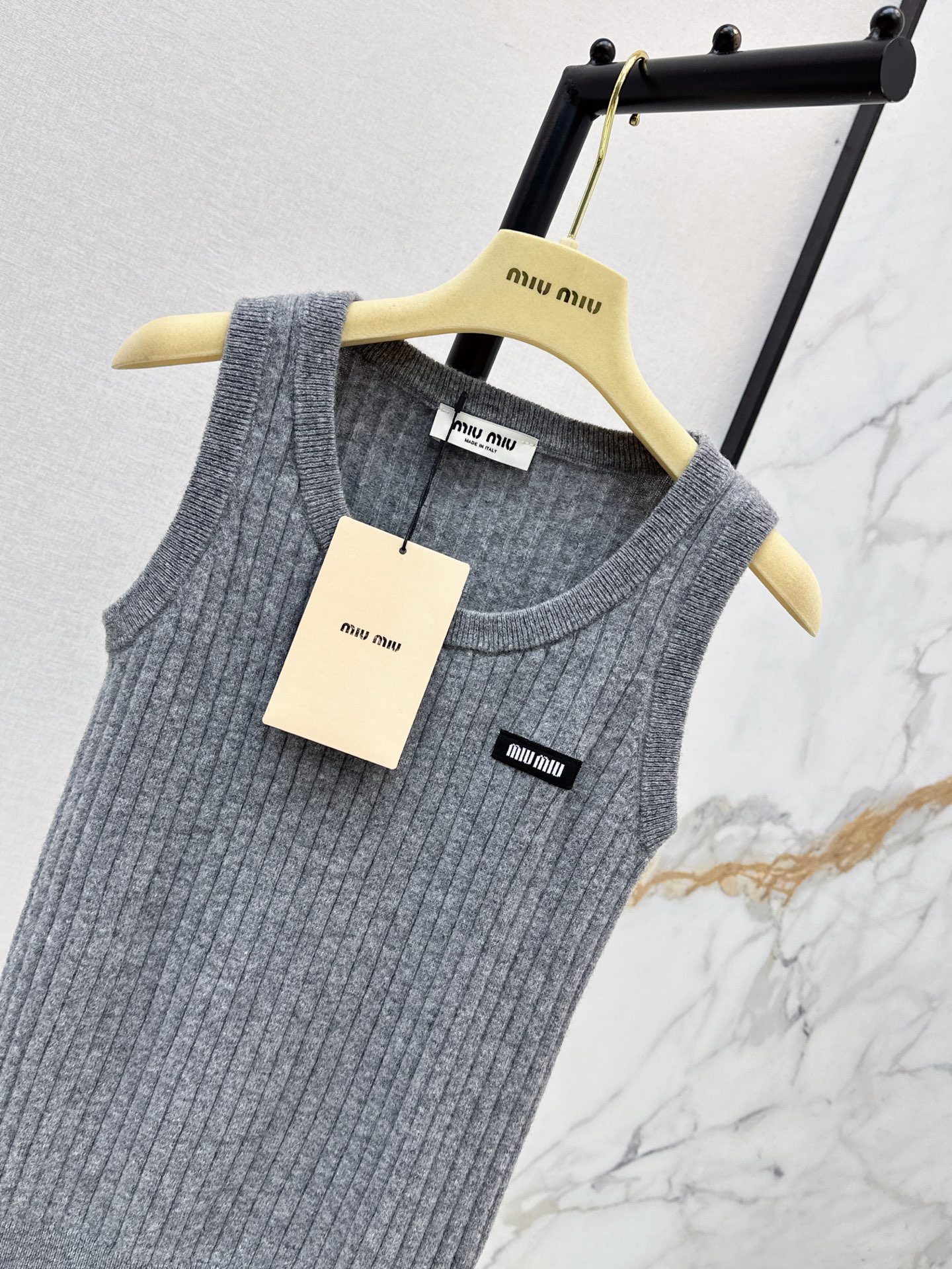 Miu 26fw wool knit vest
