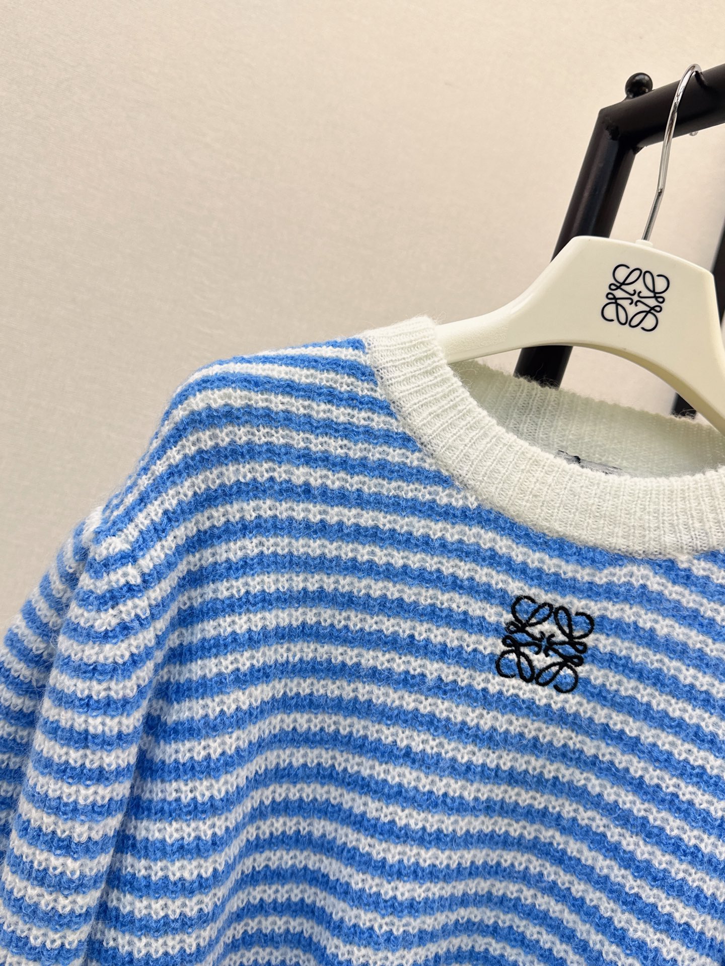 Loe 26fw stripe cropped knitwear