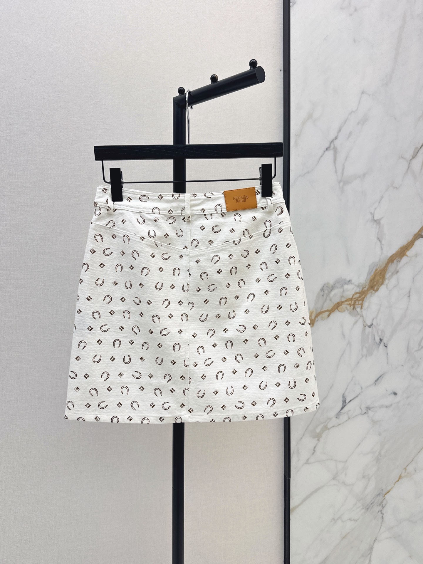 Herm 26fw print skirt