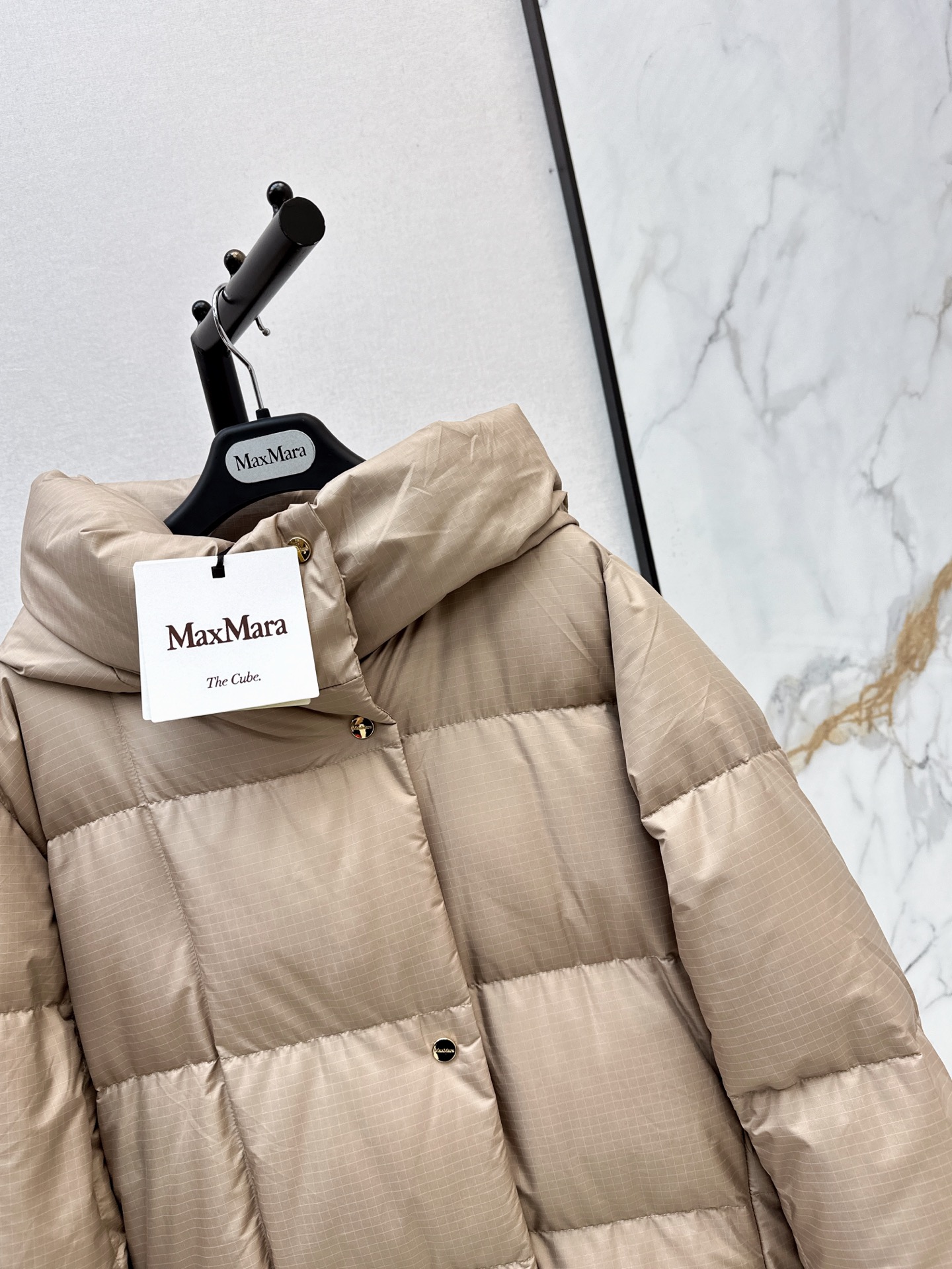 Max 26fw hooded long down jacket