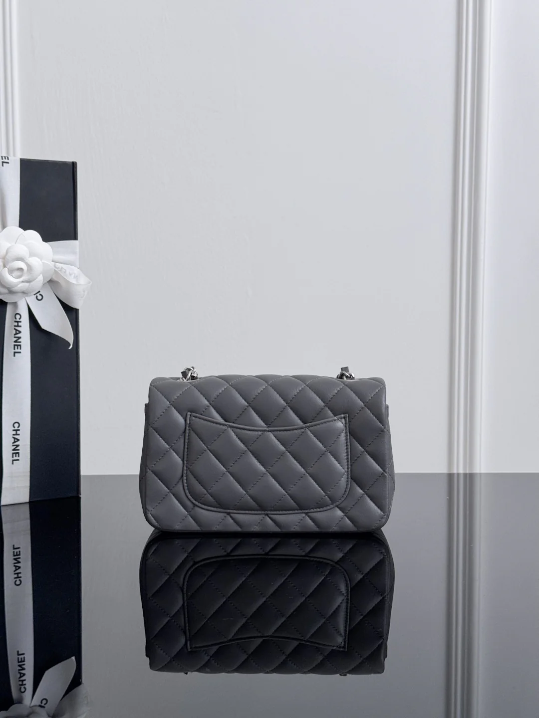 Chan cf20 chain shoulder bag