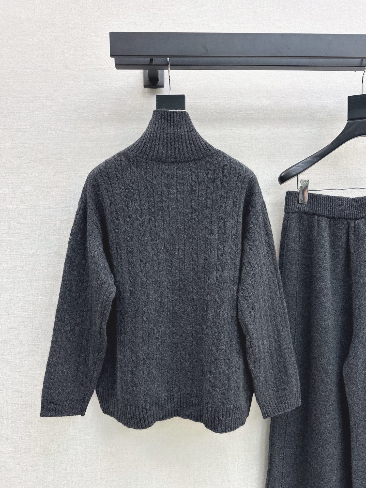 Max 26fw wool sweater pants sets