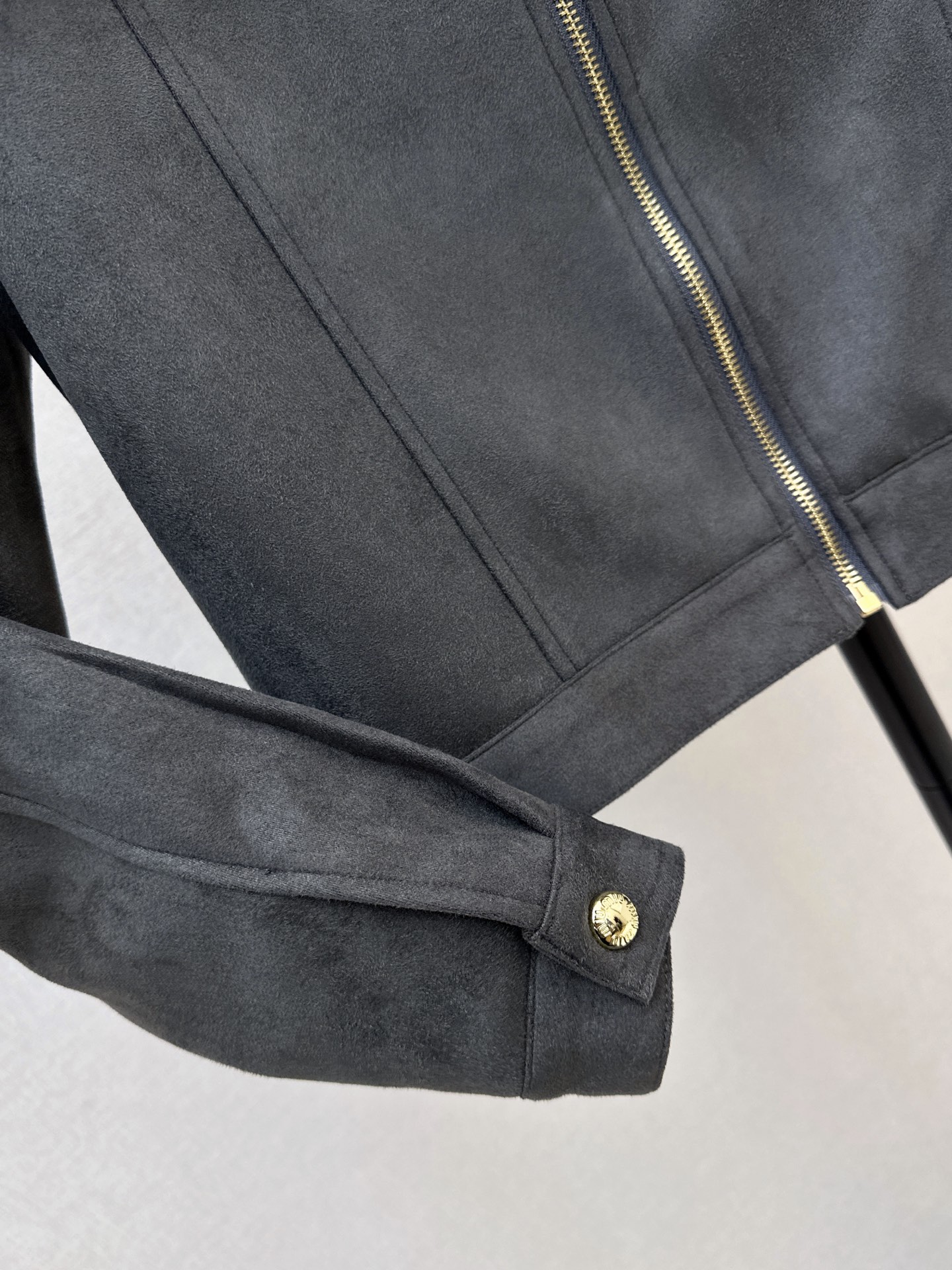 Miu 26fw zip-up cropped jacket