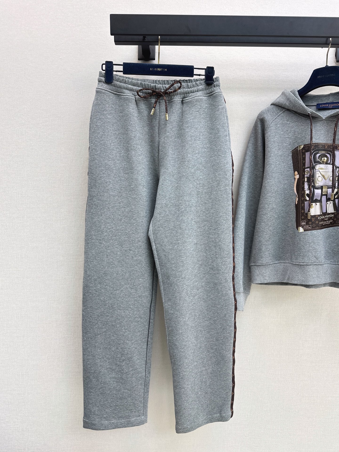 Loui 26fw print hoodie pants sets
