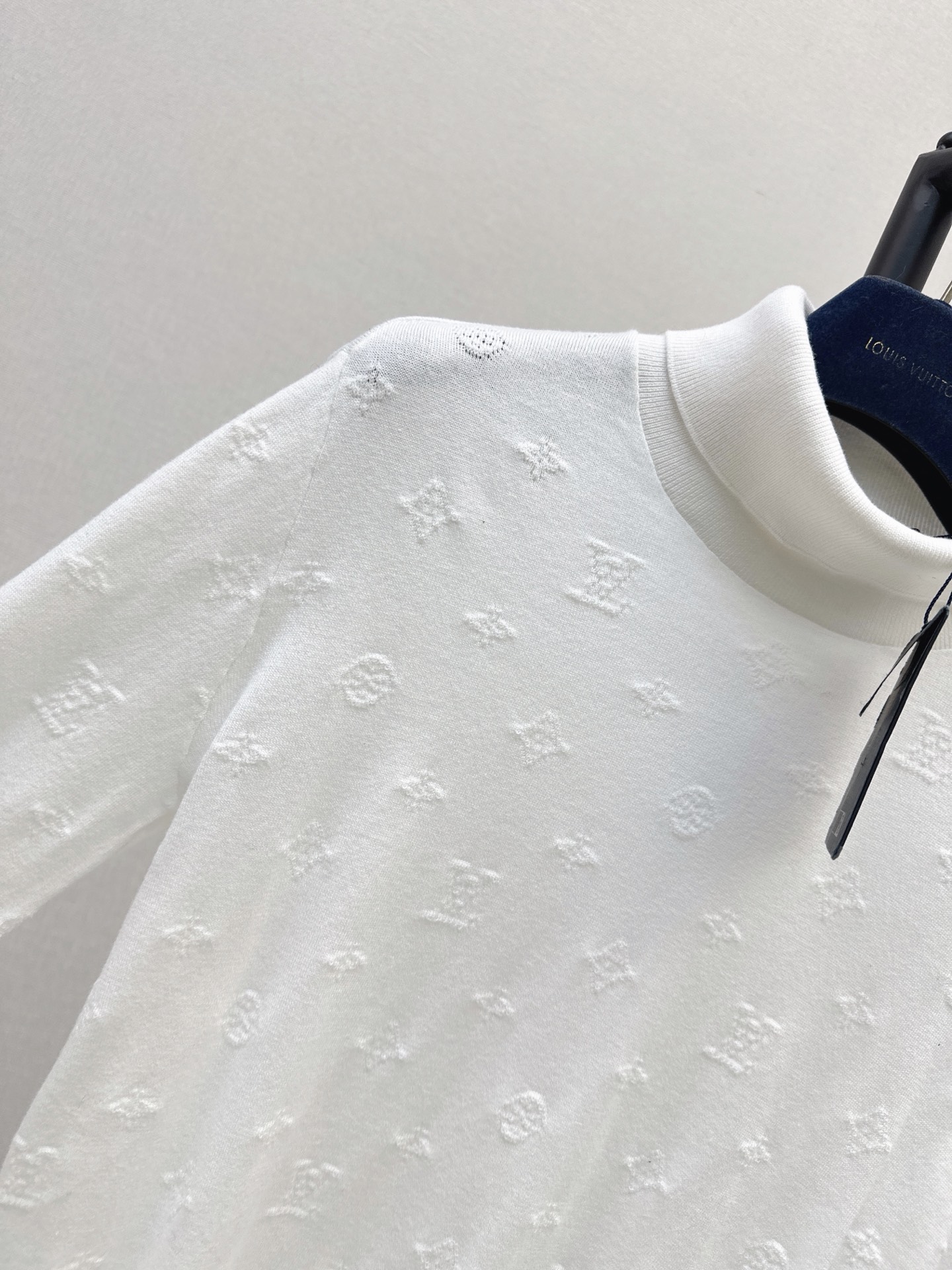 Loui 26fw knit basic tee