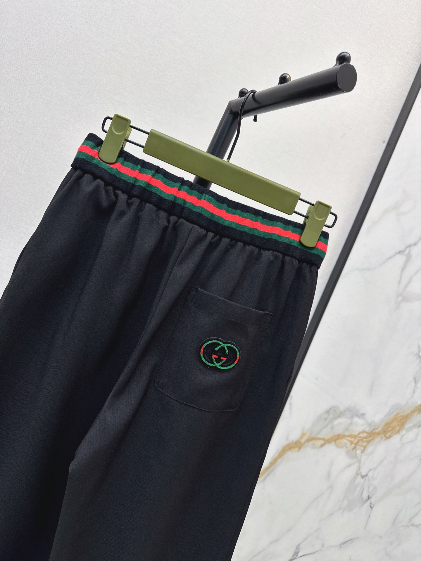 Guc 26fw straight-leg pants