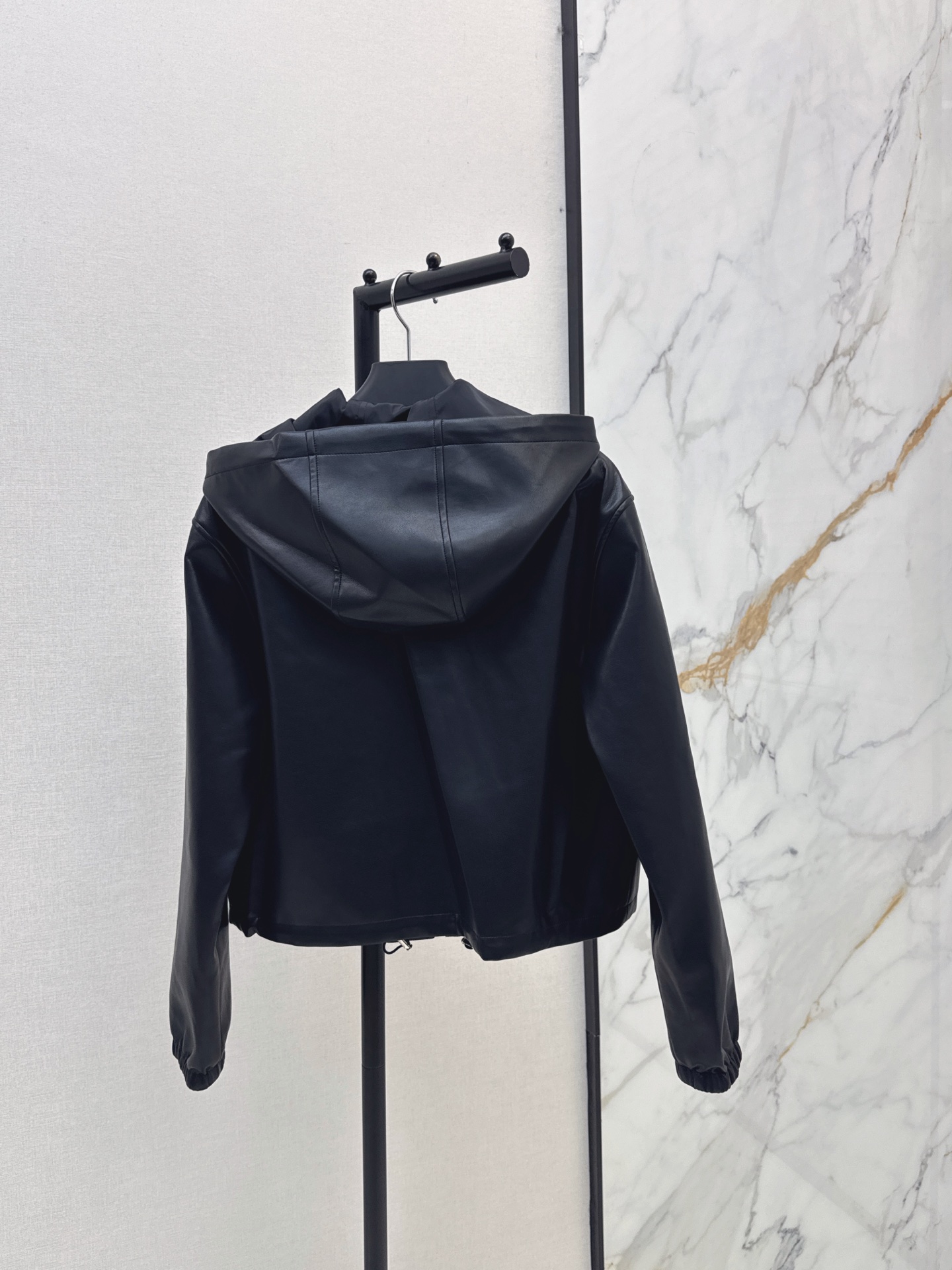 Pra 26fw reversible hooded jacket
