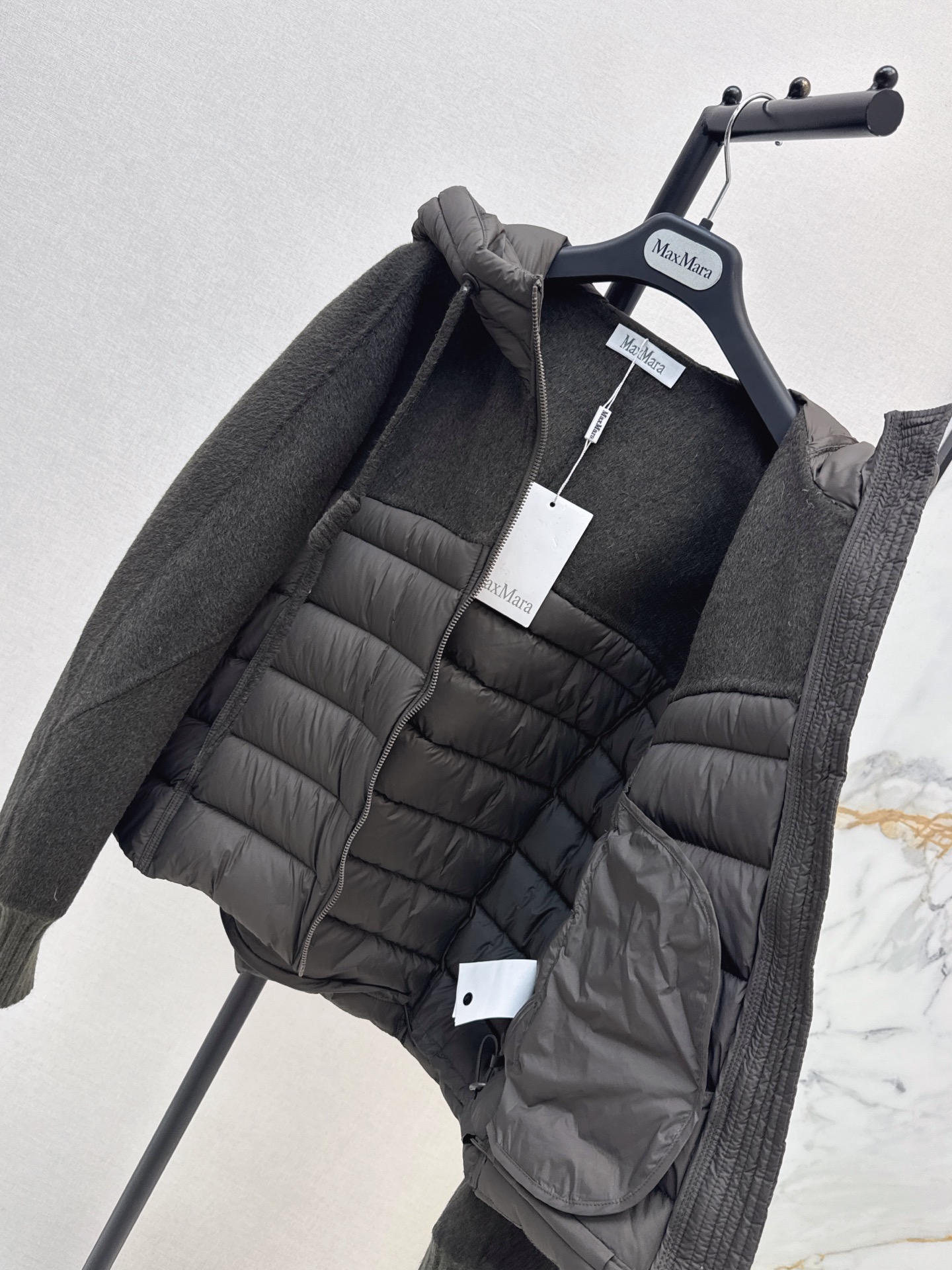 Max 26fw knit contract down jacket