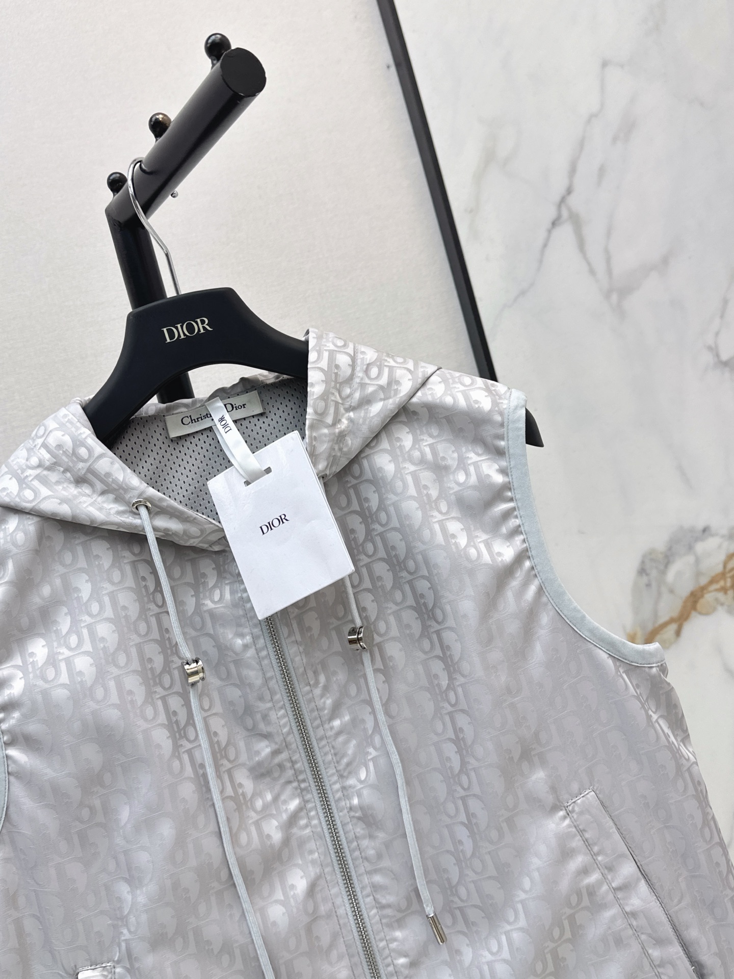 CD 26fw hooded vest jacket