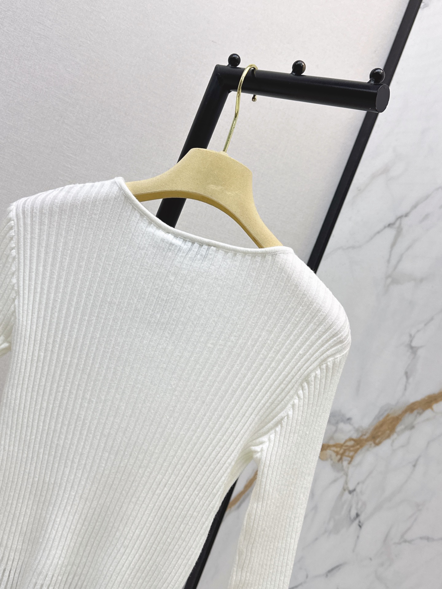 Miu 26fw contract mest knitwear