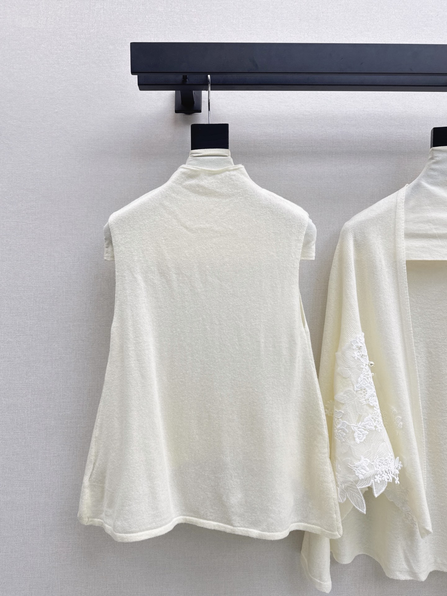 ES 26fw knit vest cape sets