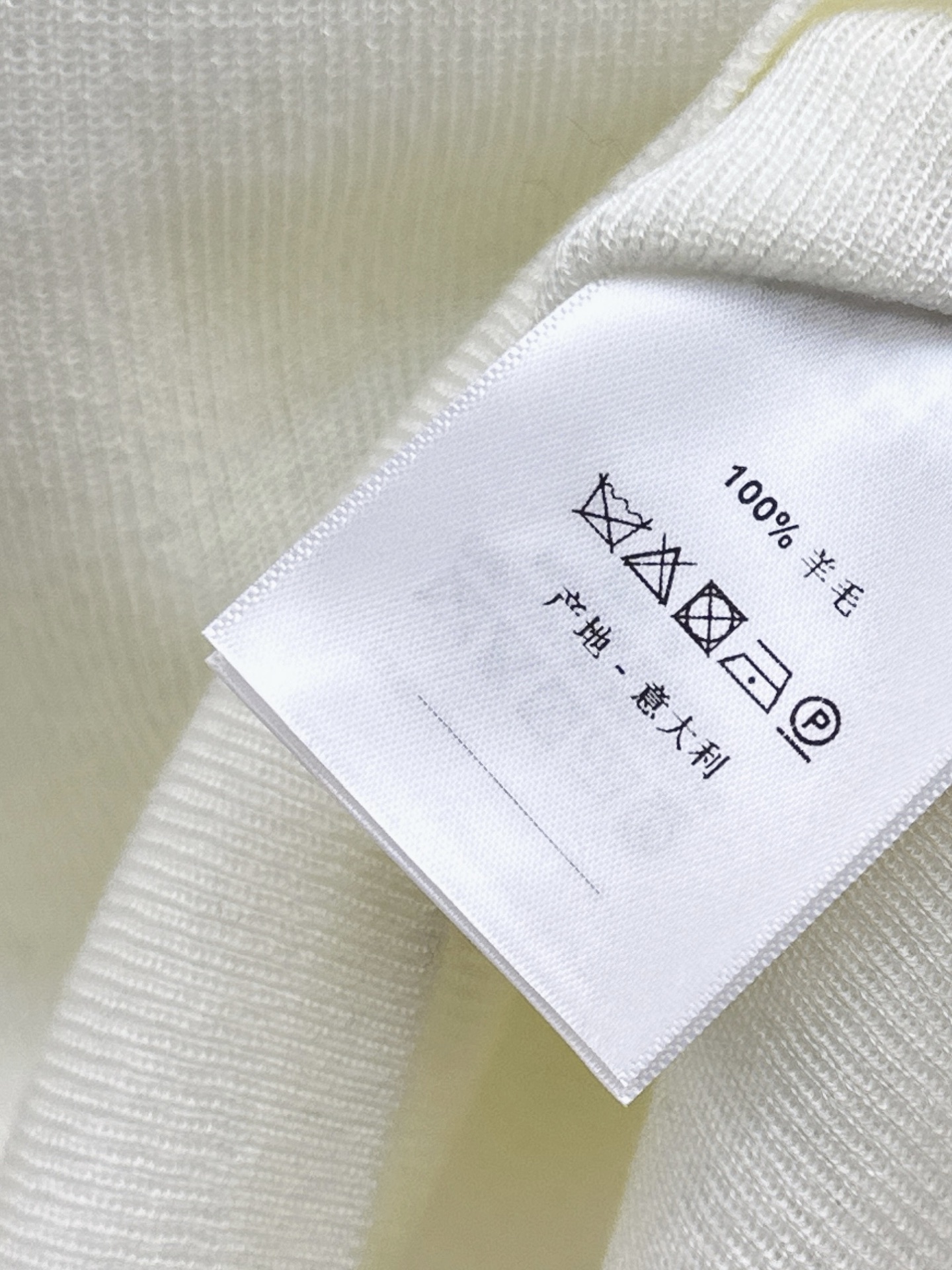ES 26fw lace embroidery knit basic tee