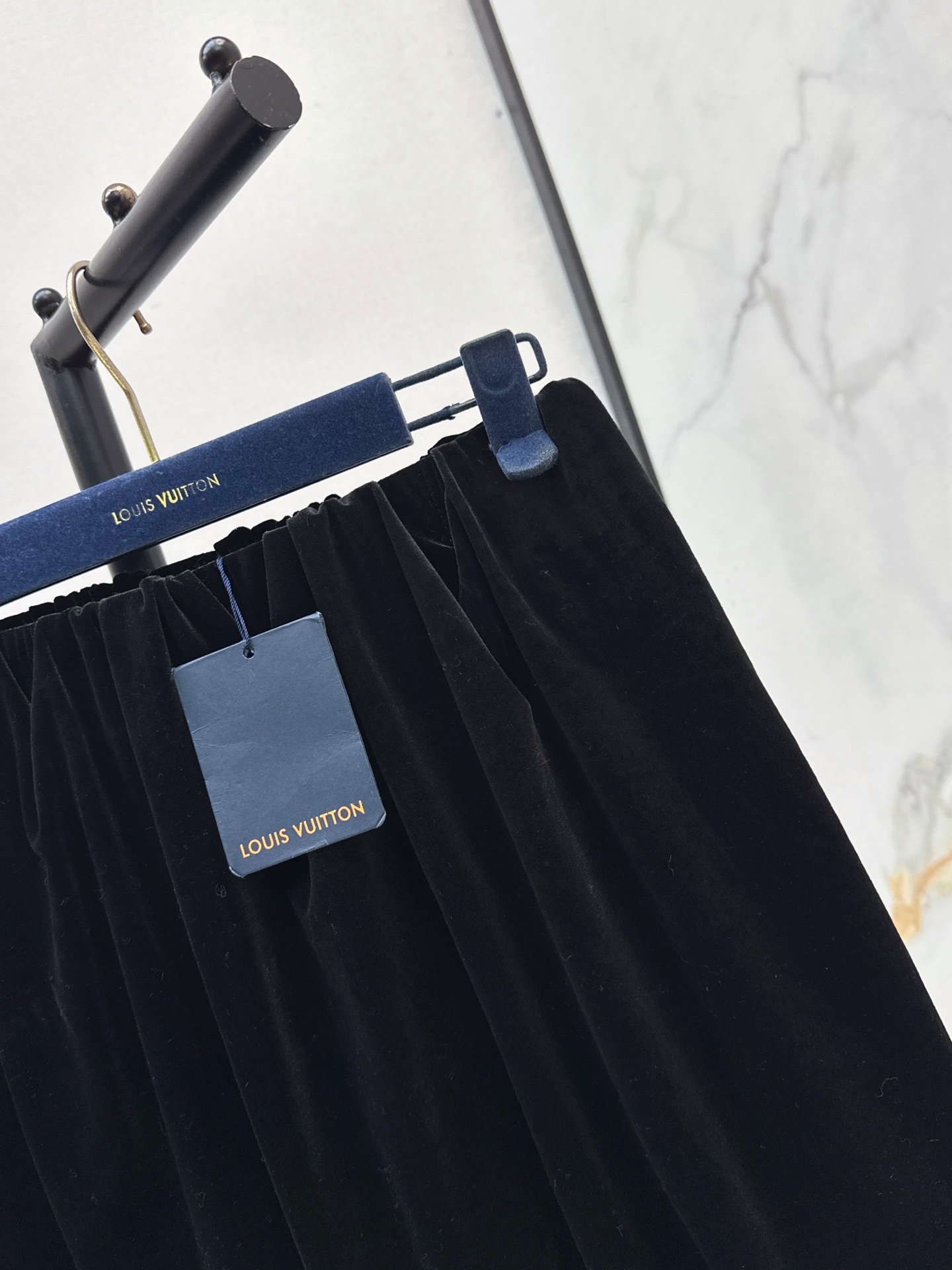 Loui 26fw velvet skirt