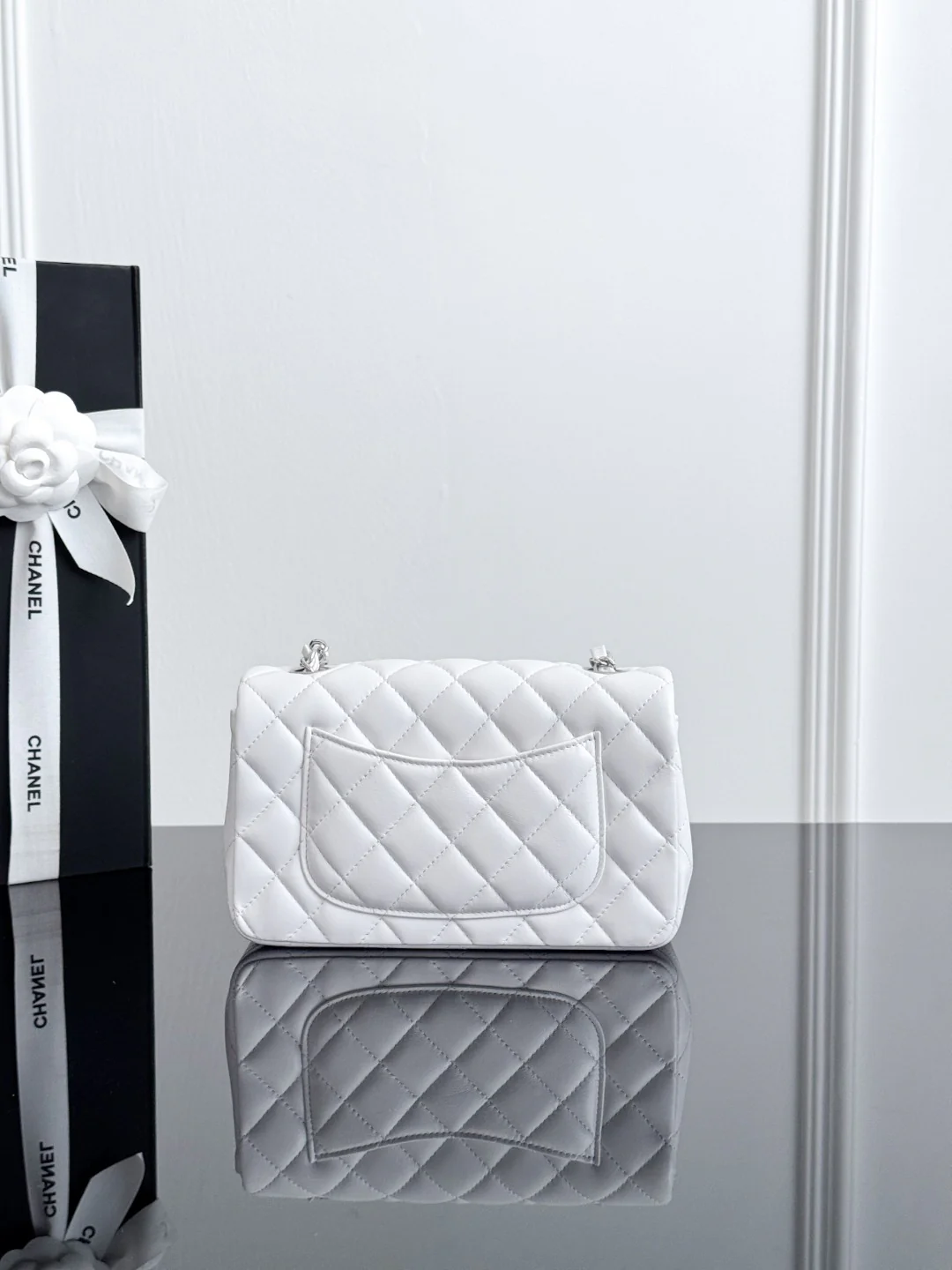 Chan cf20 chain shoulder bag