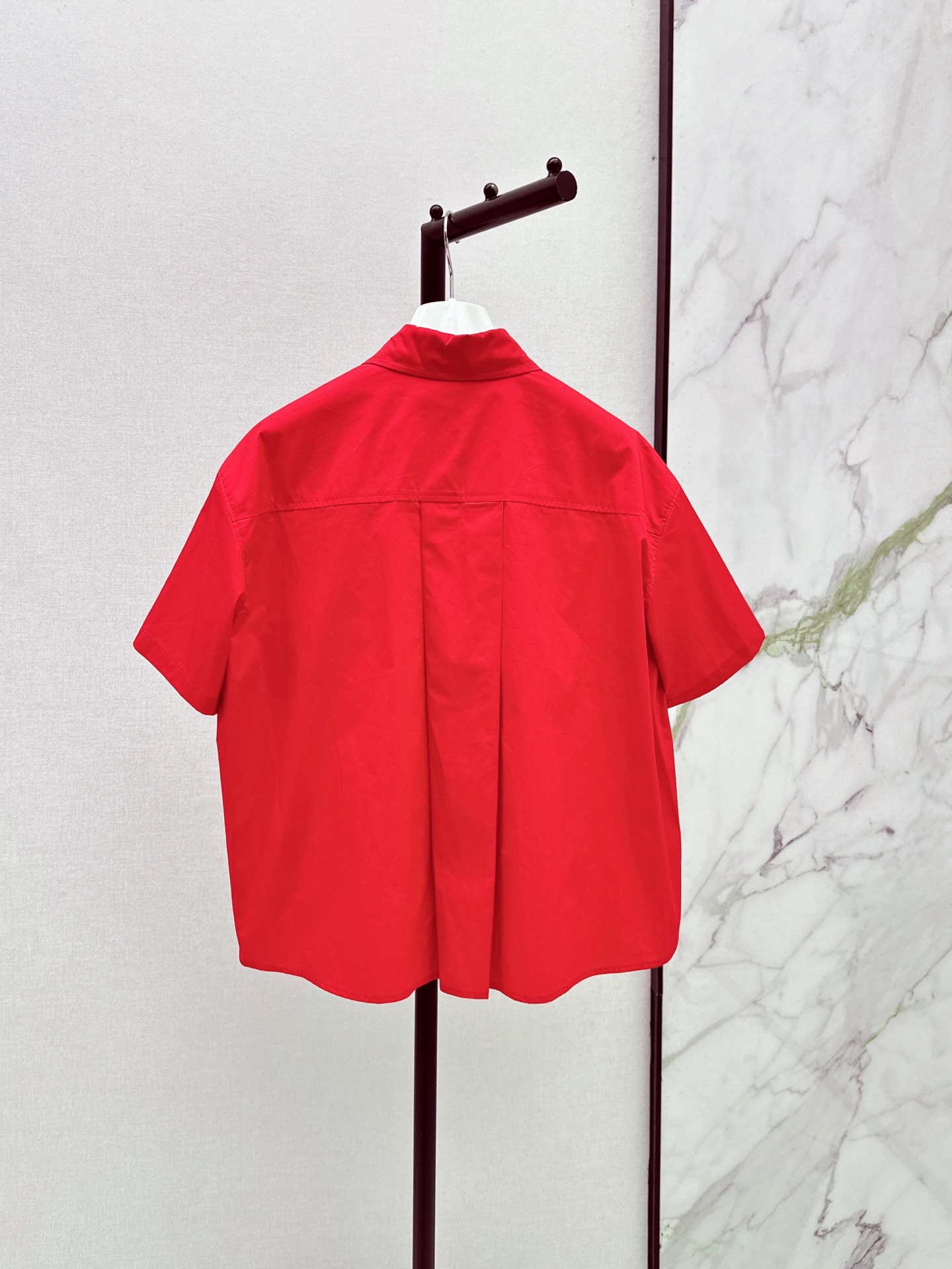 Loe 26fw cropped shirt