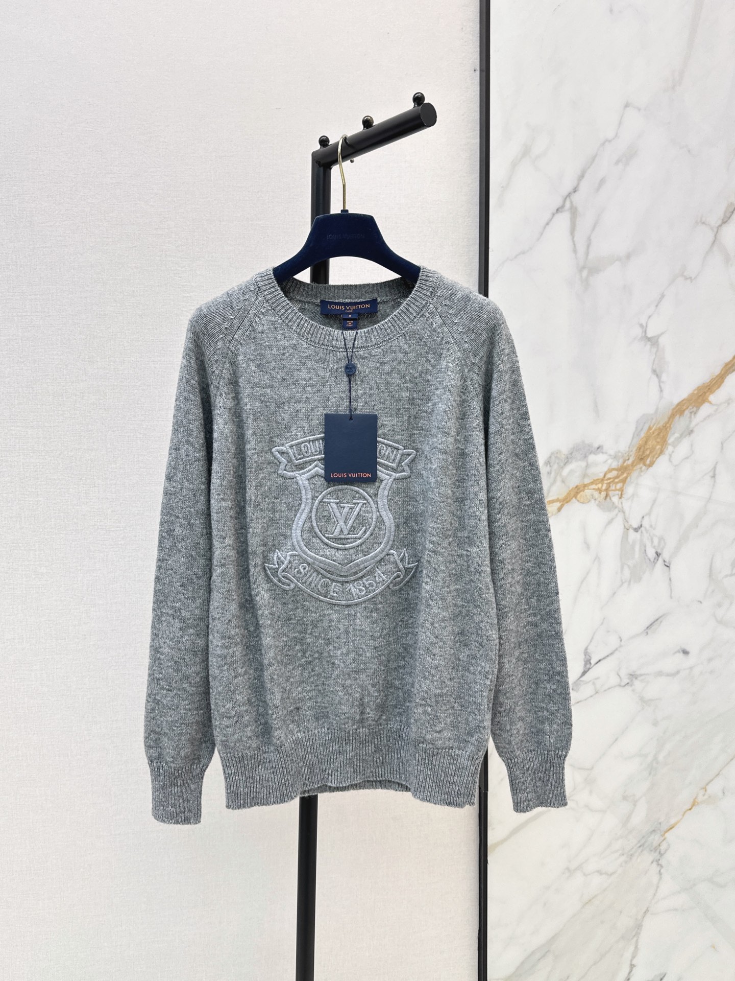Loui 26fw embroidery knit sweter