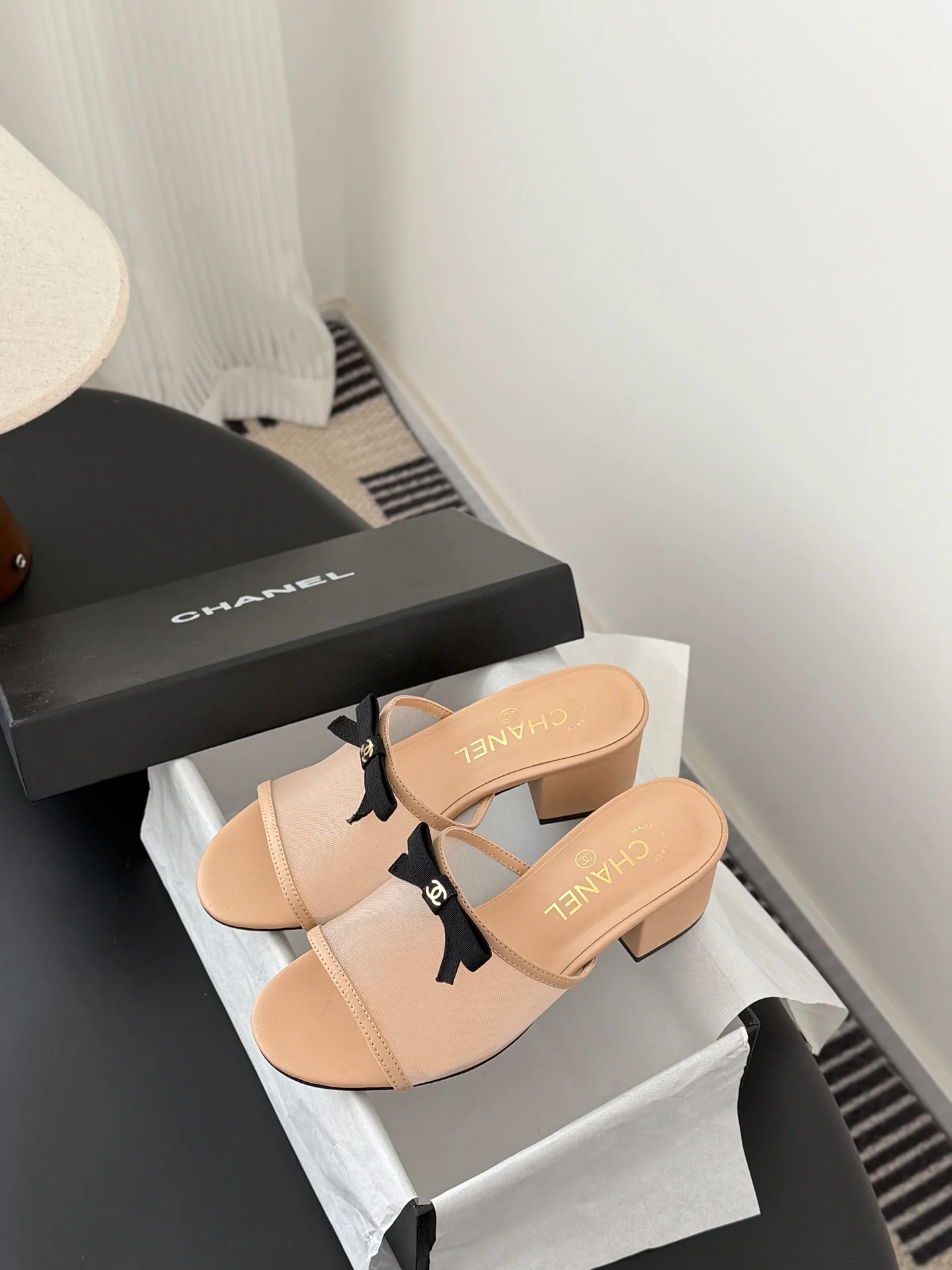 Chan 26ss bow mesh chunky heels slides