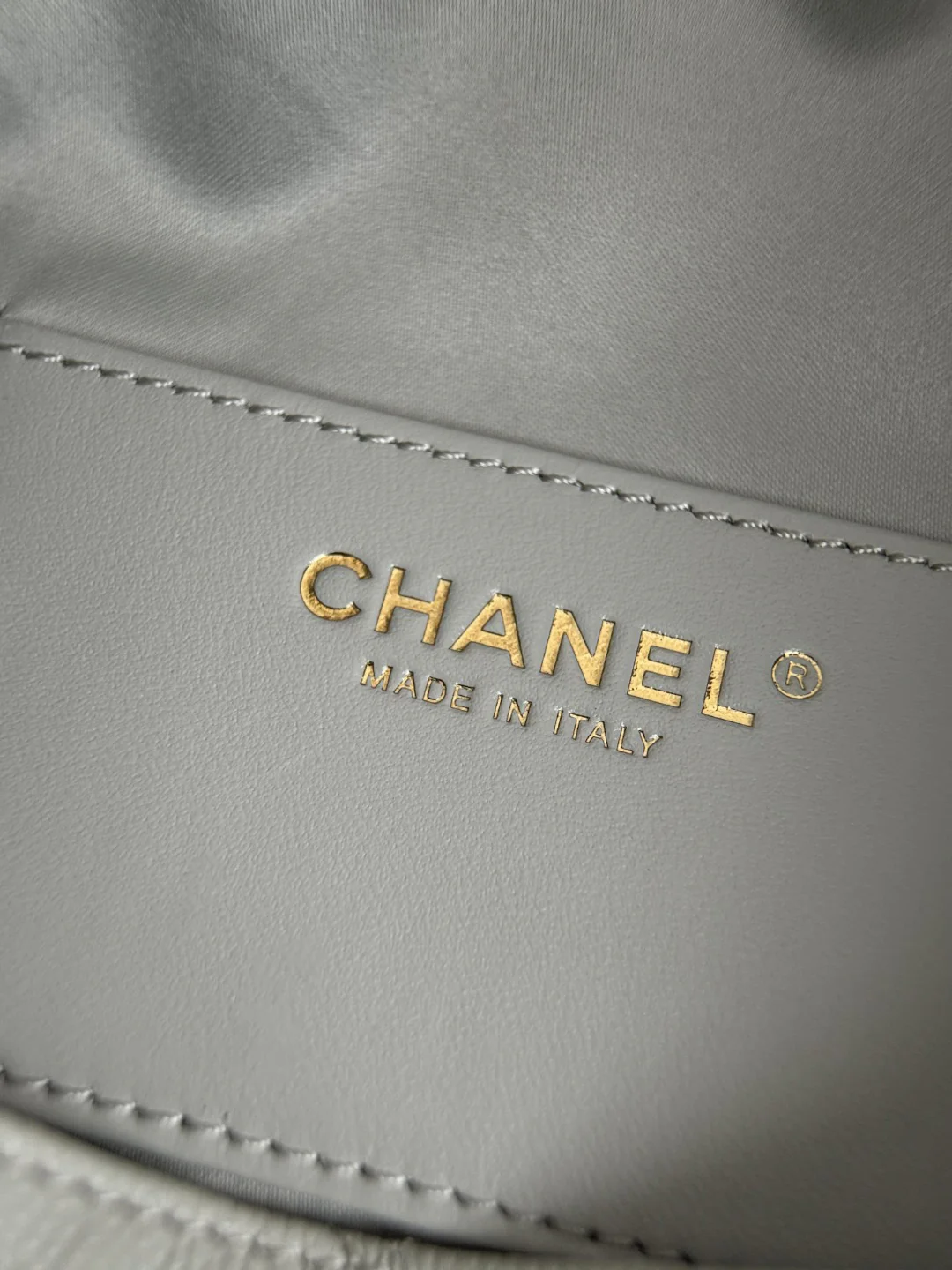 Chan 25B hobo bags