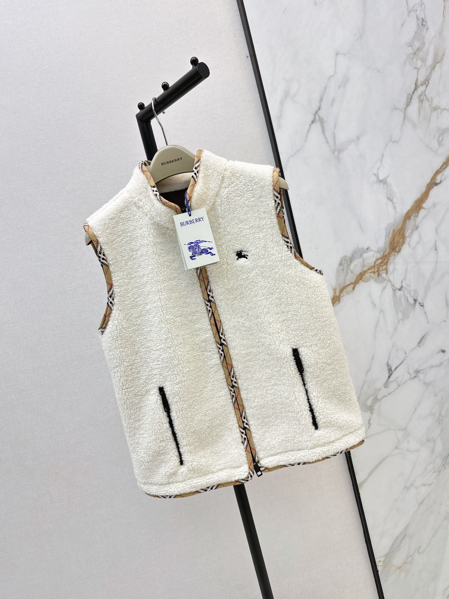 Bur 26fw sherpa fleece zipper vest
