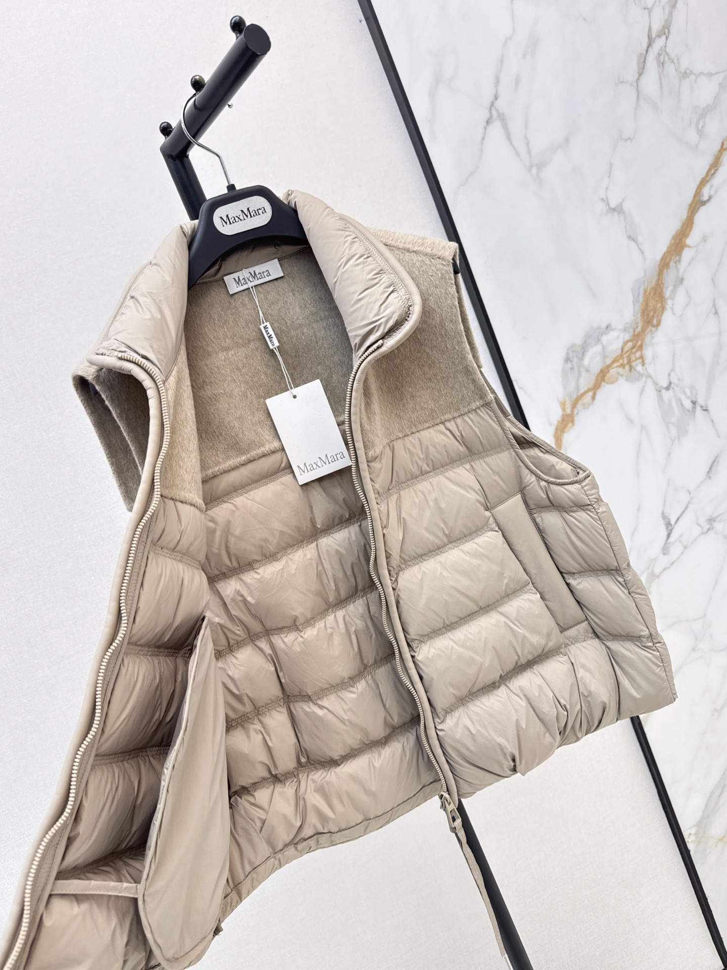 Max 26fw knit contract down vest