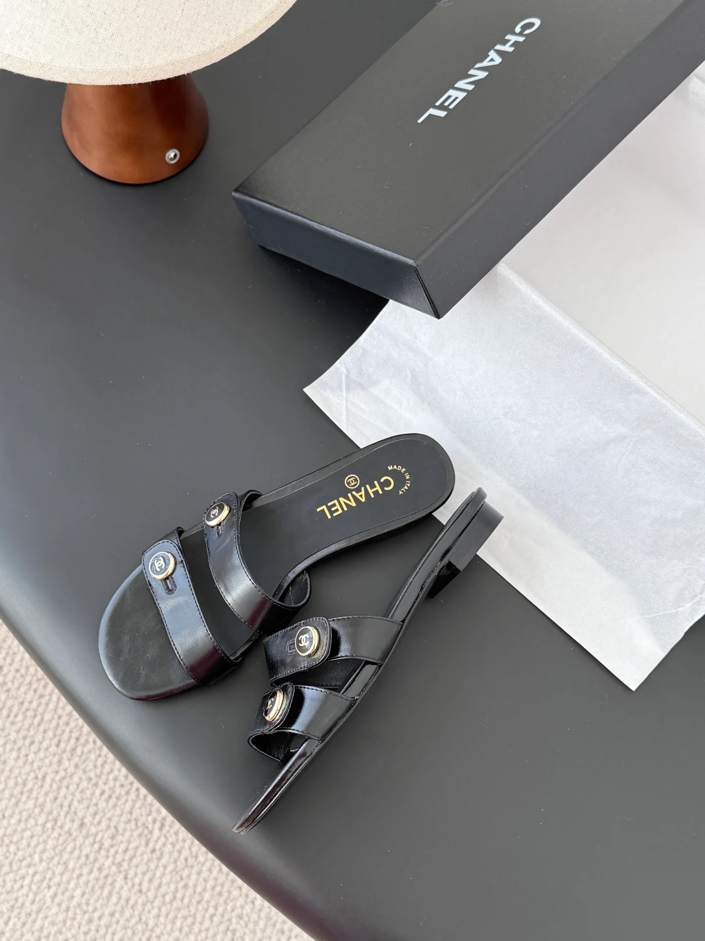 Chan 26ss sandals