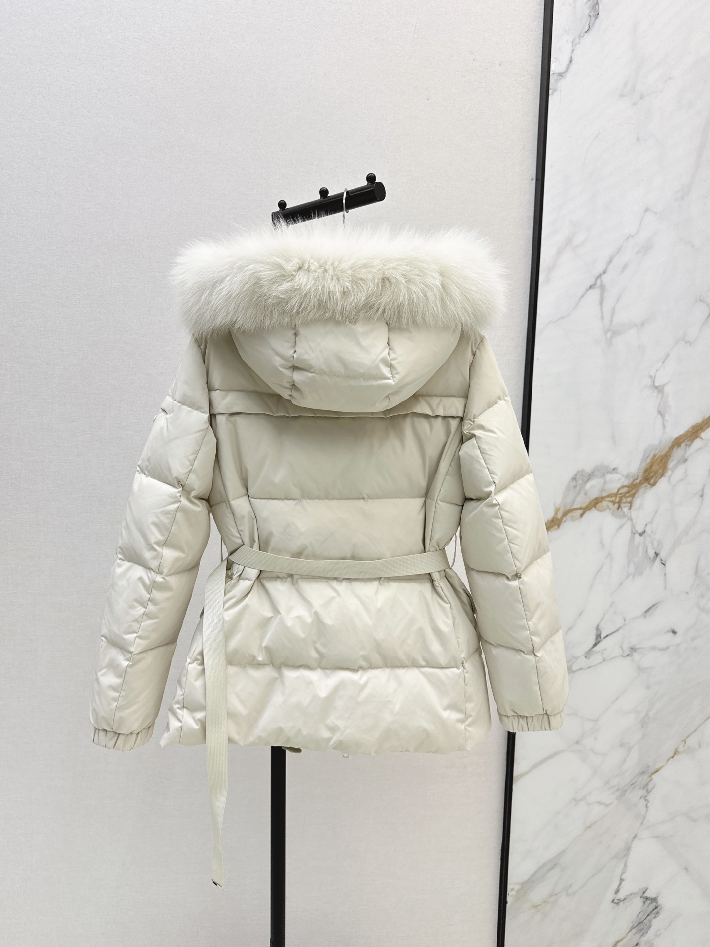 Pra 26fw hooded down jacket