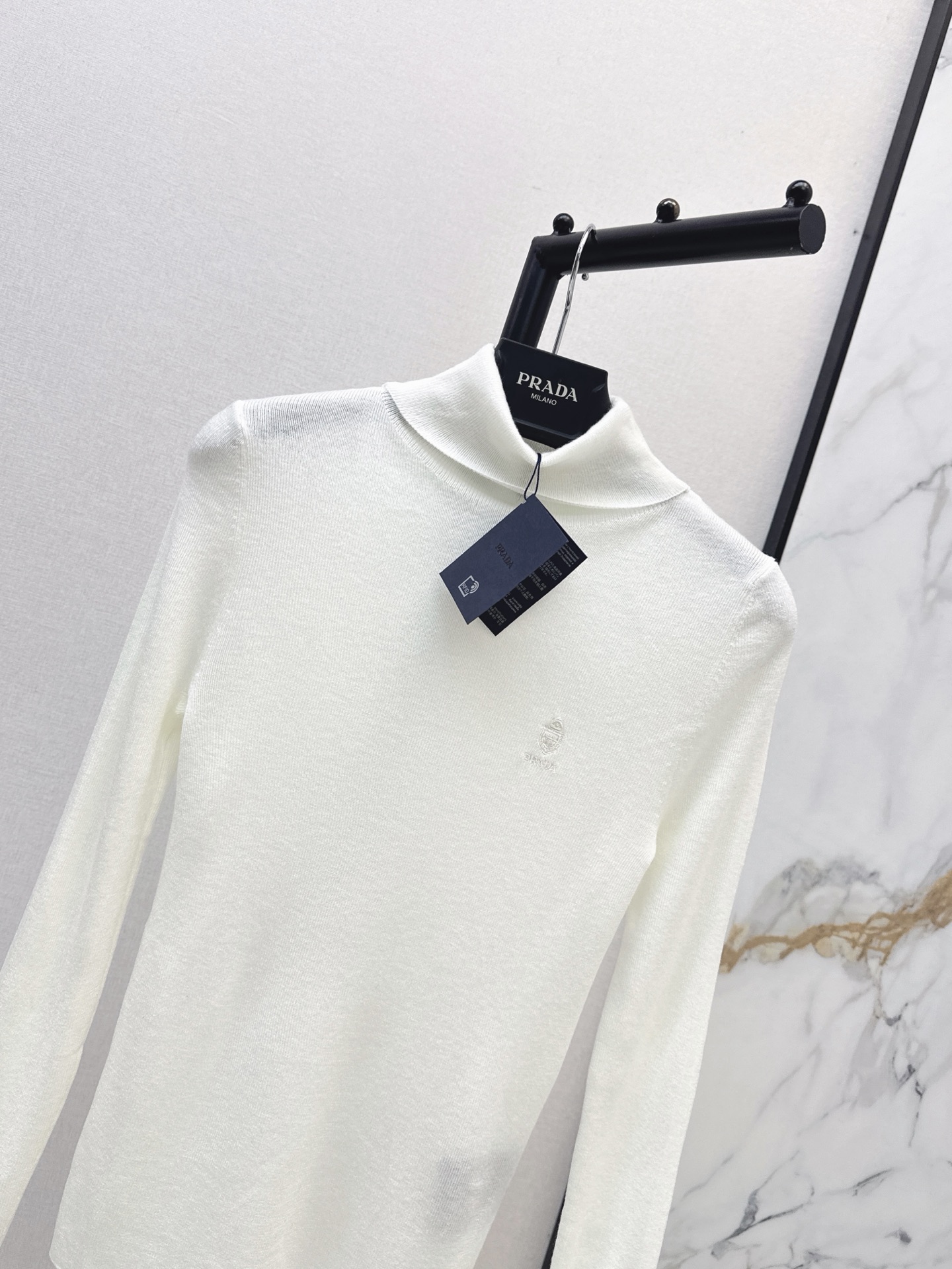 Pra 26fw knit high neck basic tee