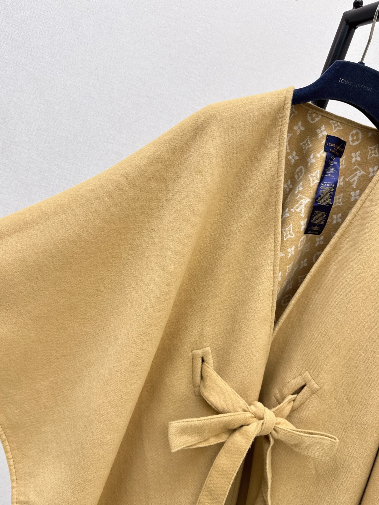 Loui 26fw wool shawls