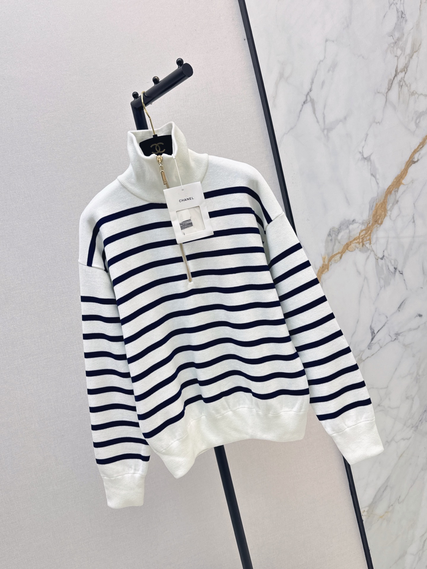 Chan 26fw stripe zip-up knit sweater