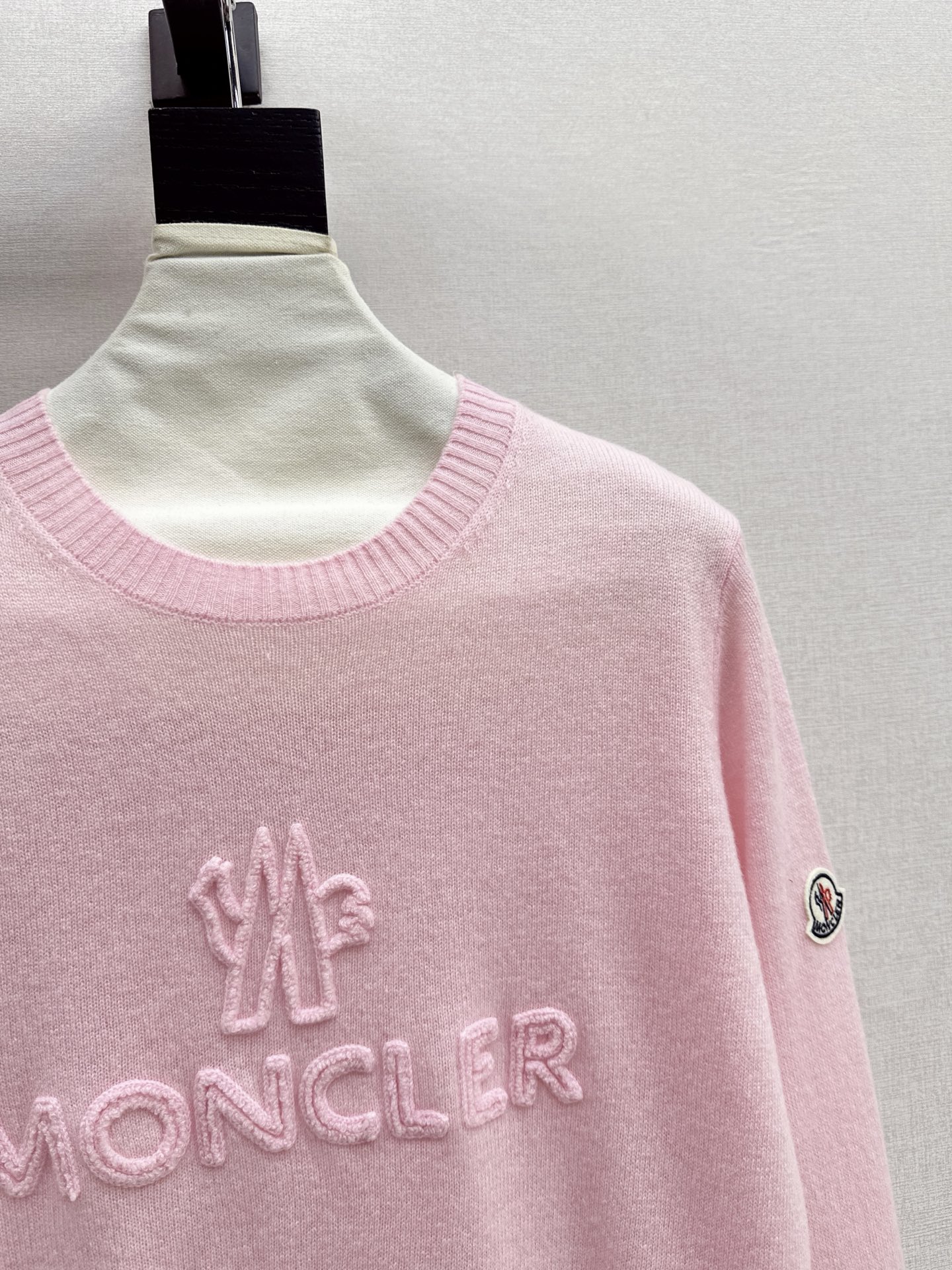 Monc 26fw embroidery knitwear