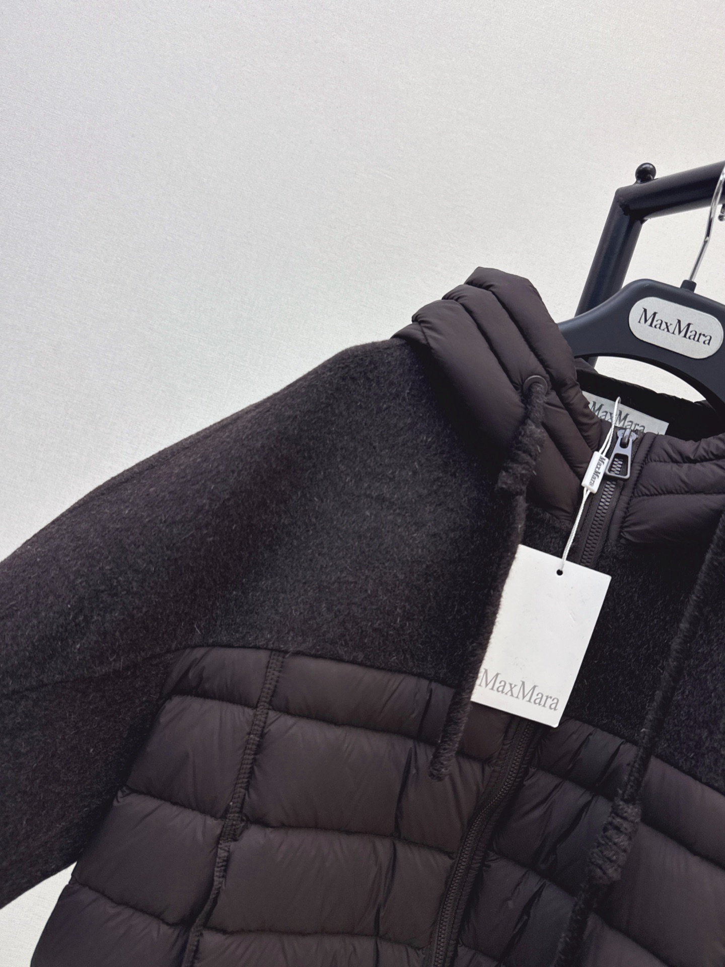 Max 26fw knit contract down jacket