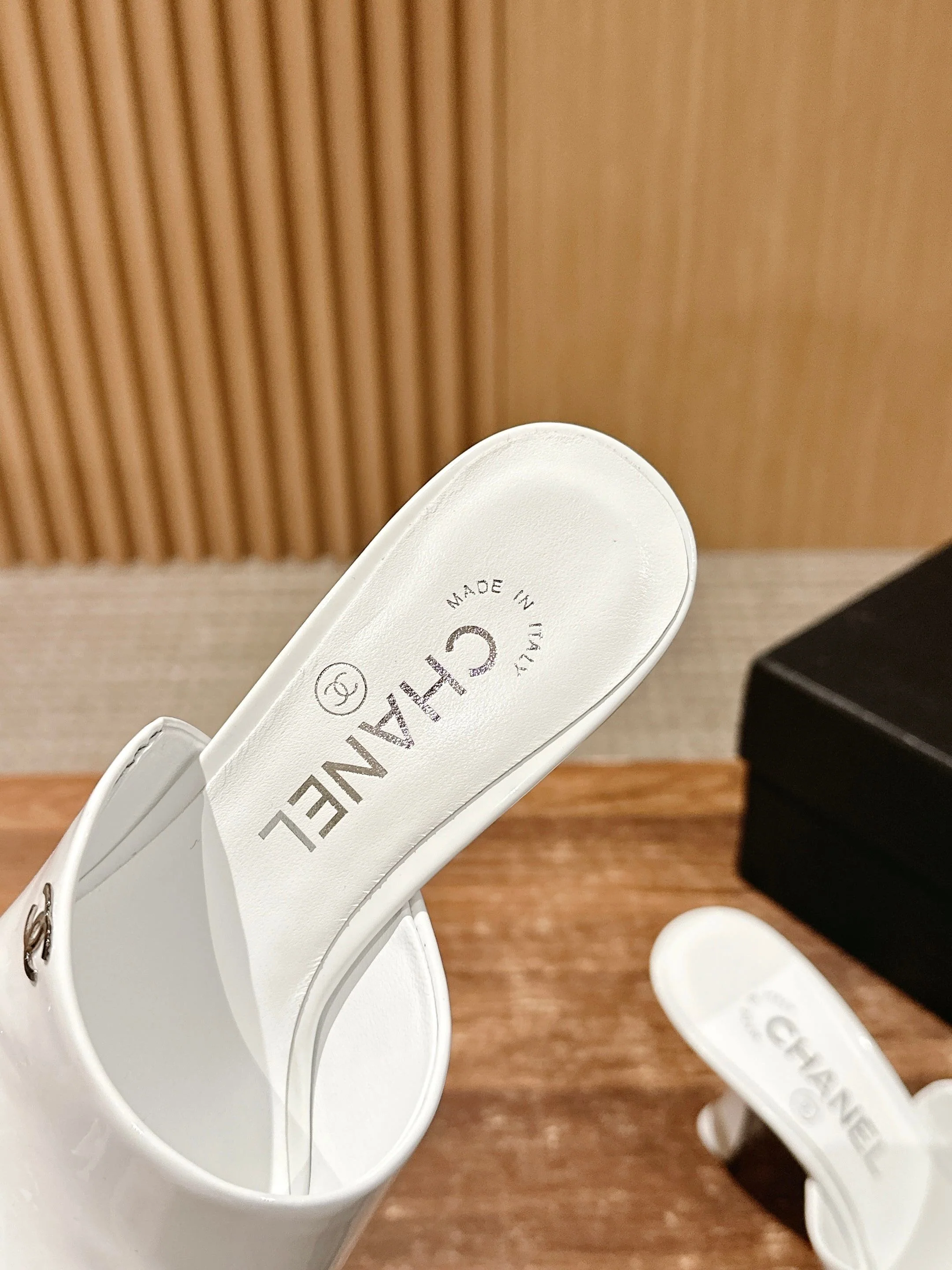 Chan 25fw heel sandals