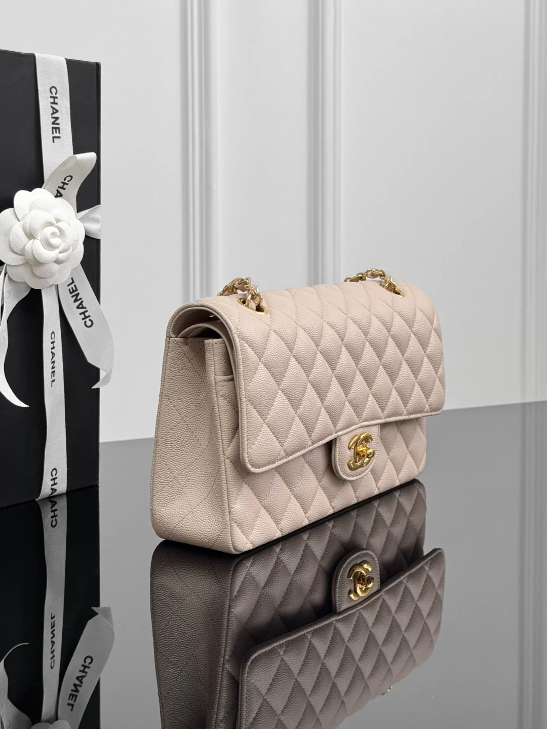 Chan cf25 chain shoulder bag