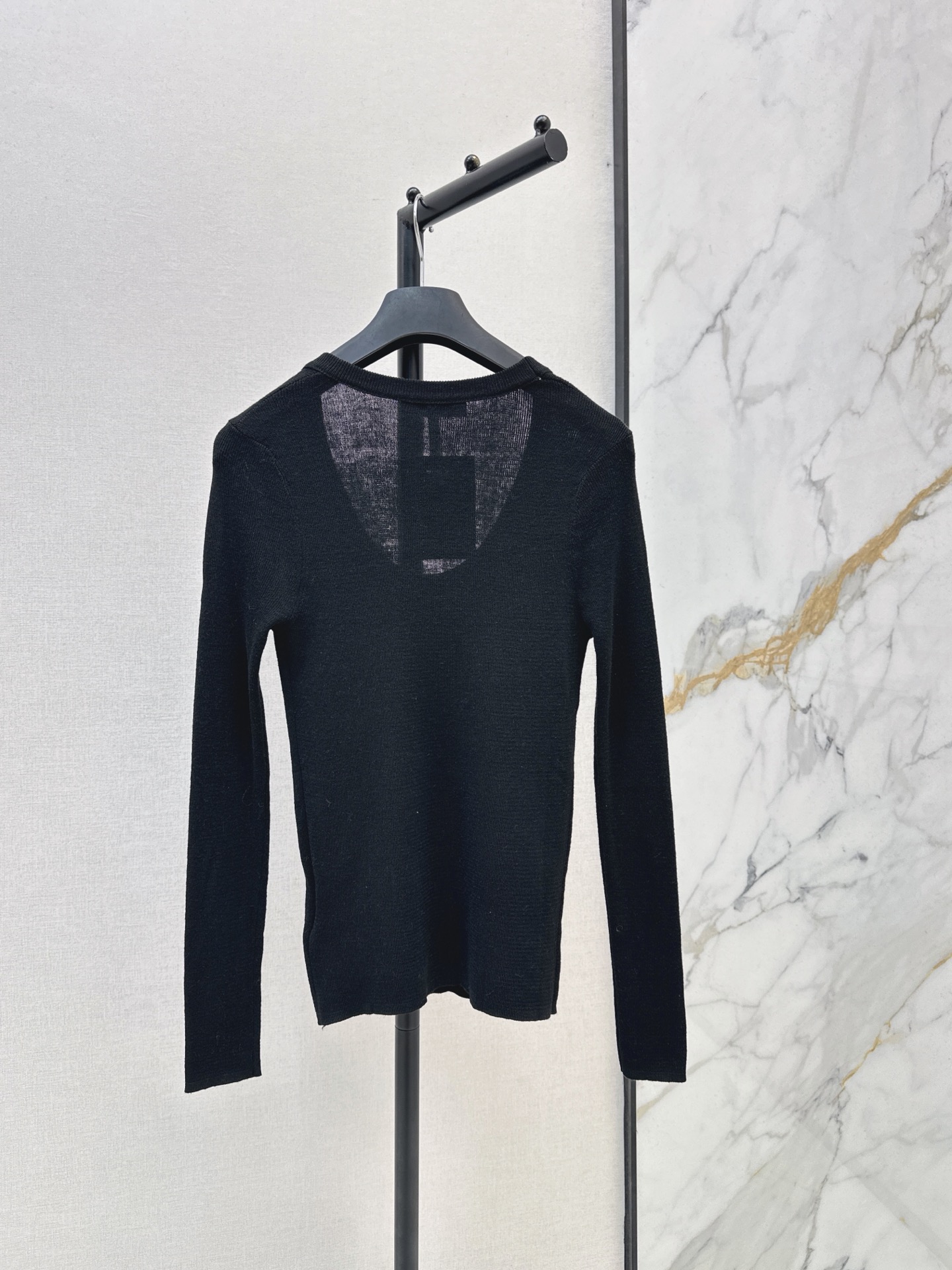 CD 26fw U-neck knit basic tee