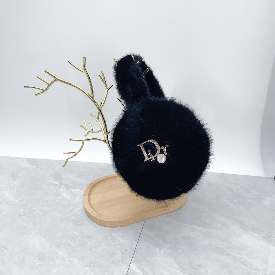 CD 26fw fluffy fur-look earmuffs