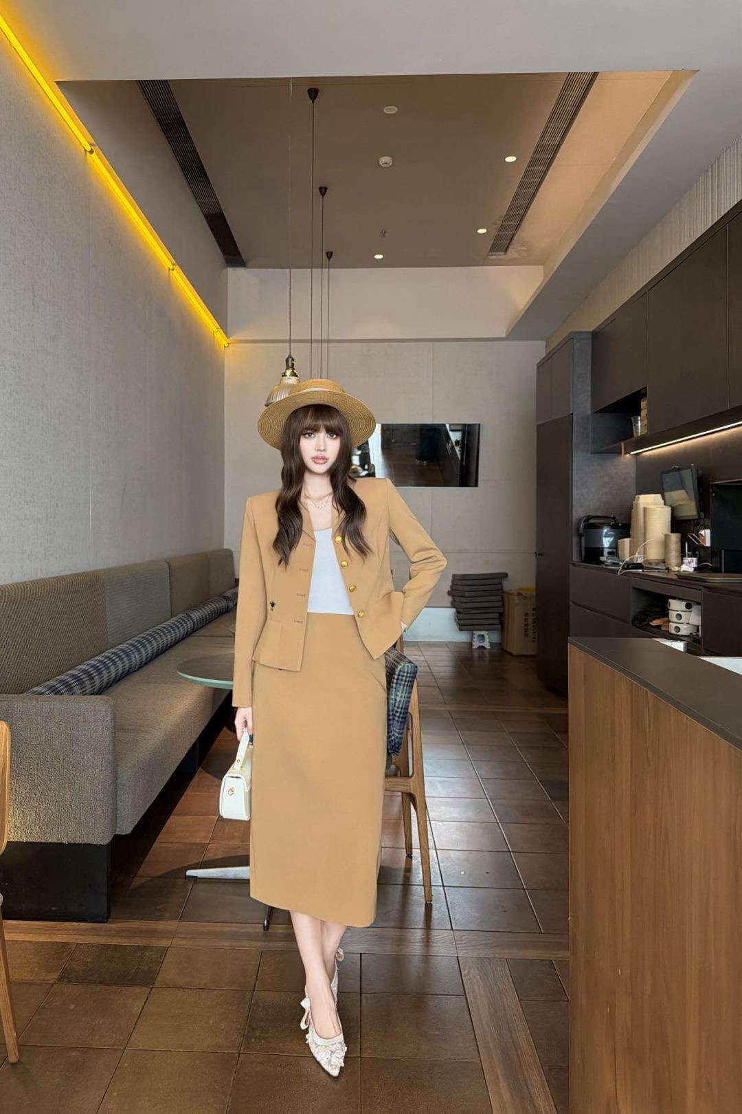 CD 26fw bee embroidery jacket A-lin skirt