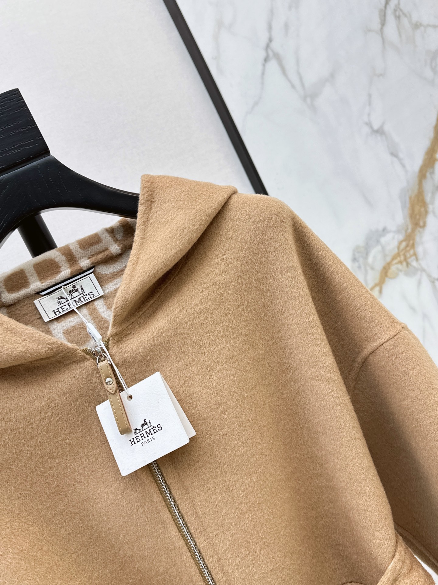 Her 26fw cashmere overcoats