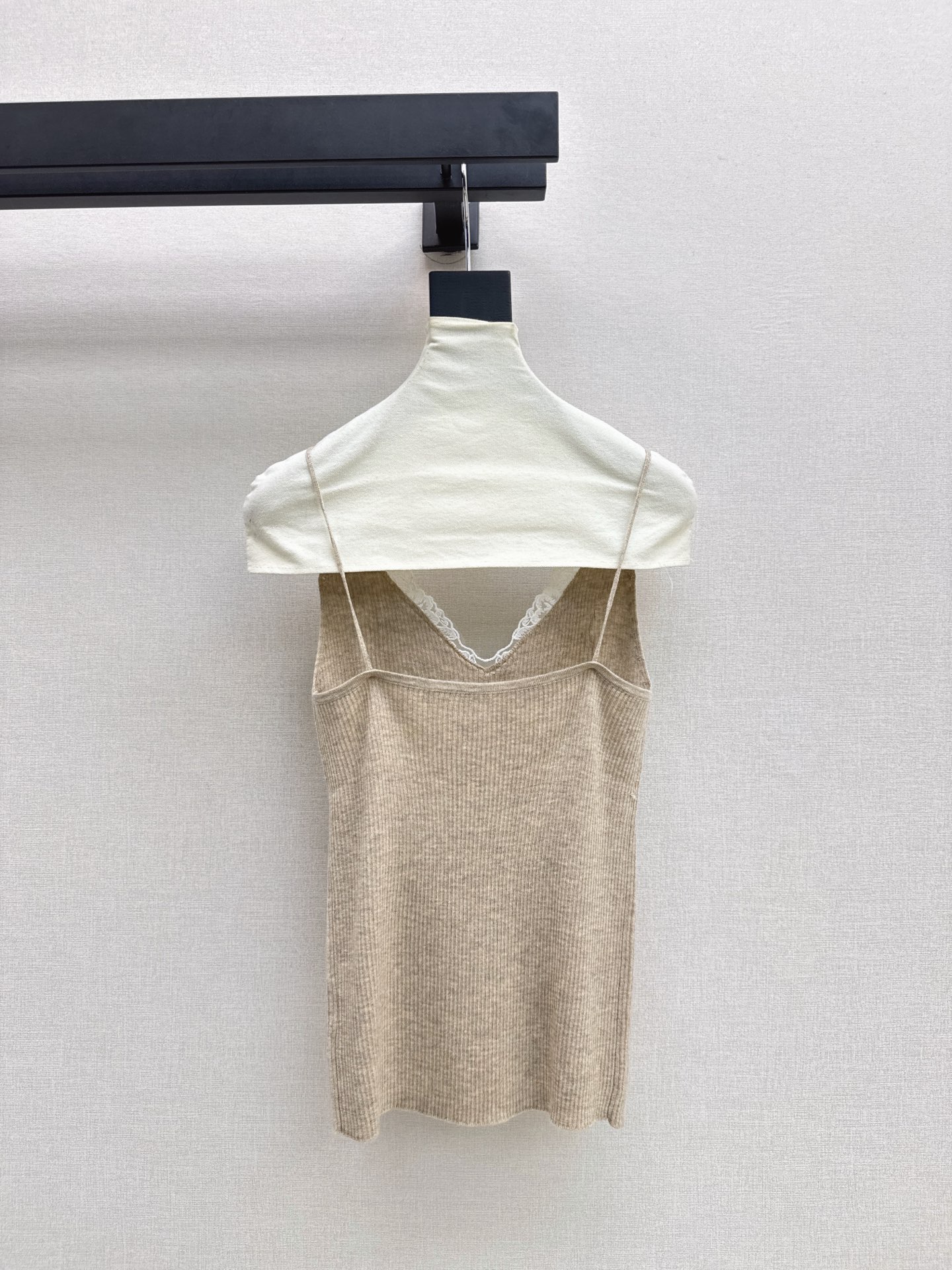 Sain 26fw lace camisole