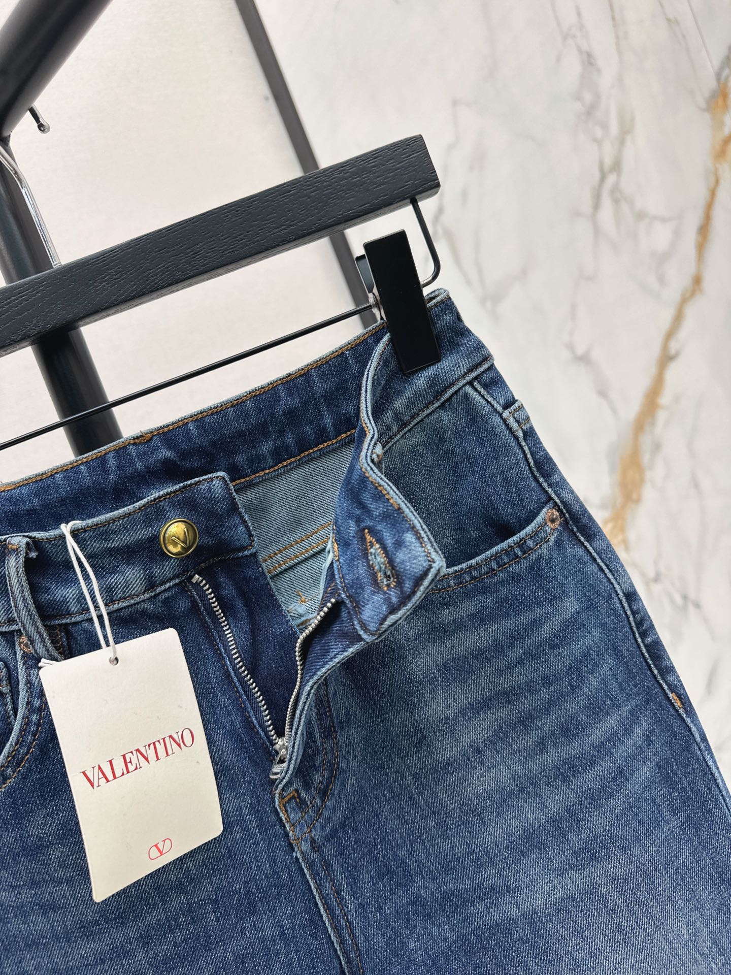 Valen 26fw slim-fit jeans